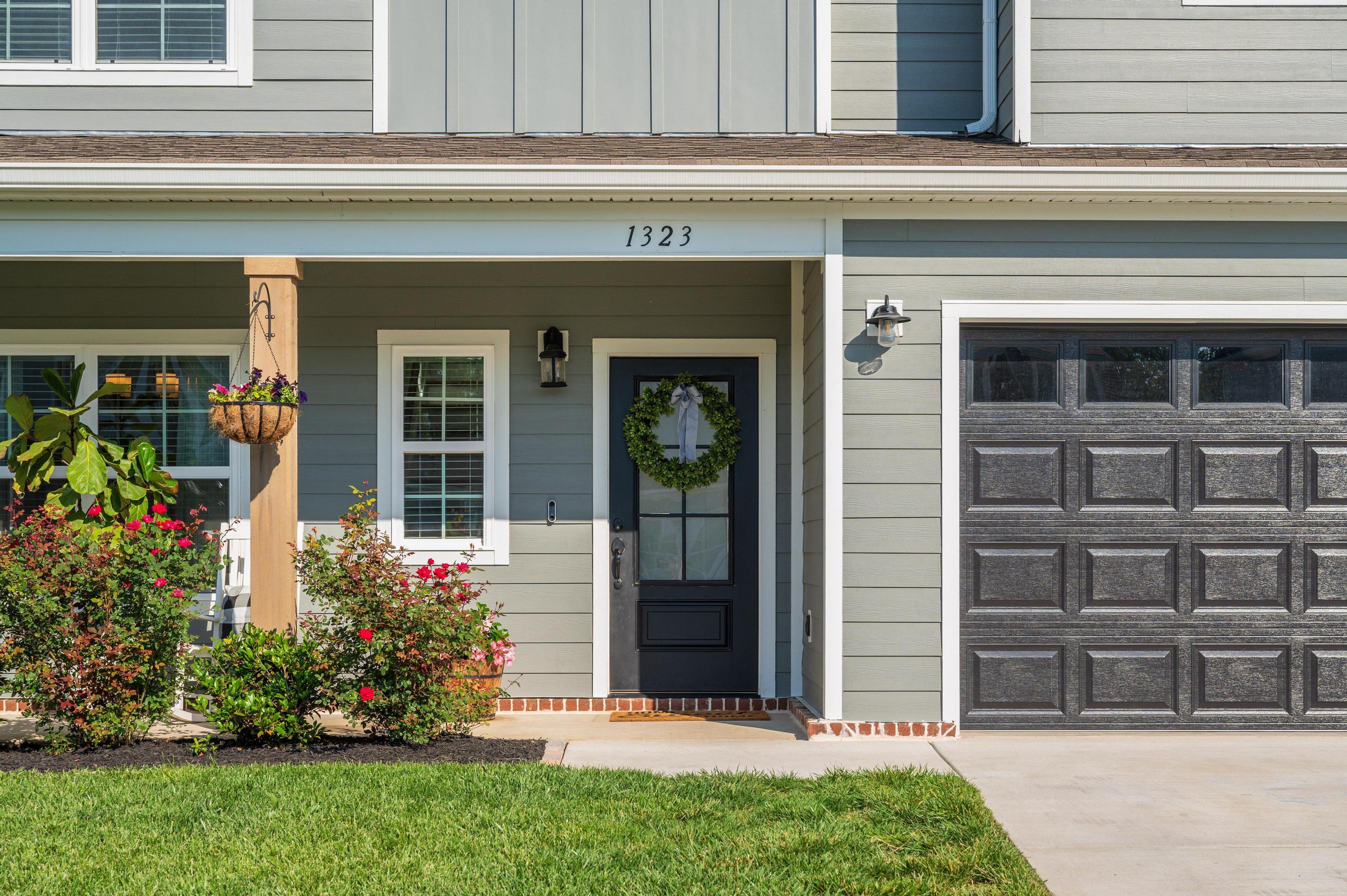 1323 Neyland Circle