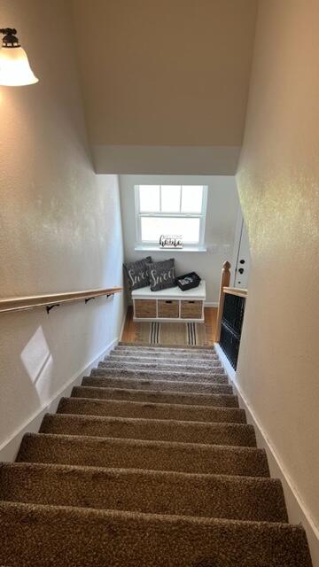 1190 NW Stonegate Circle