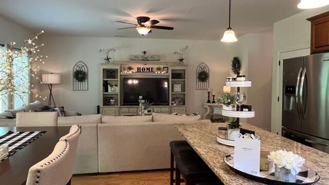 1190 NW Stonegate Circle
