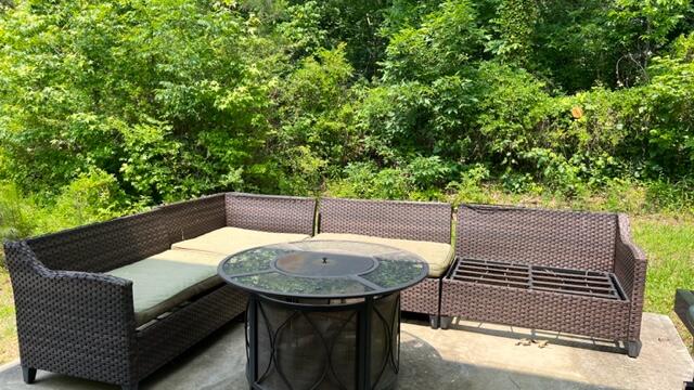 1190 NW Stonegate Circle