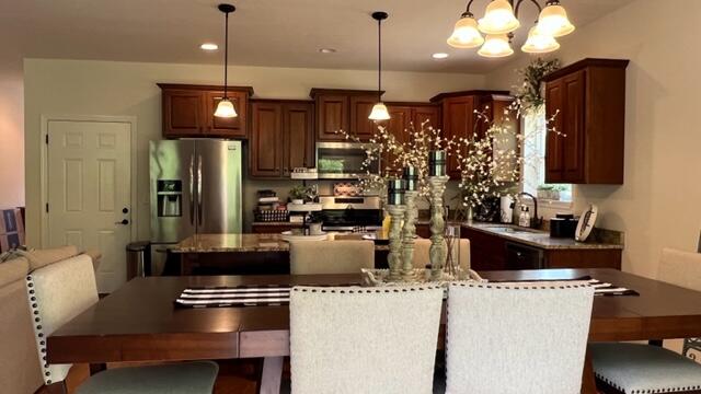 1190 NW Stonegate Circle