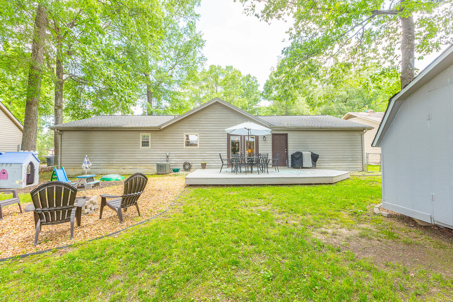 320 Cedar Glen Circle