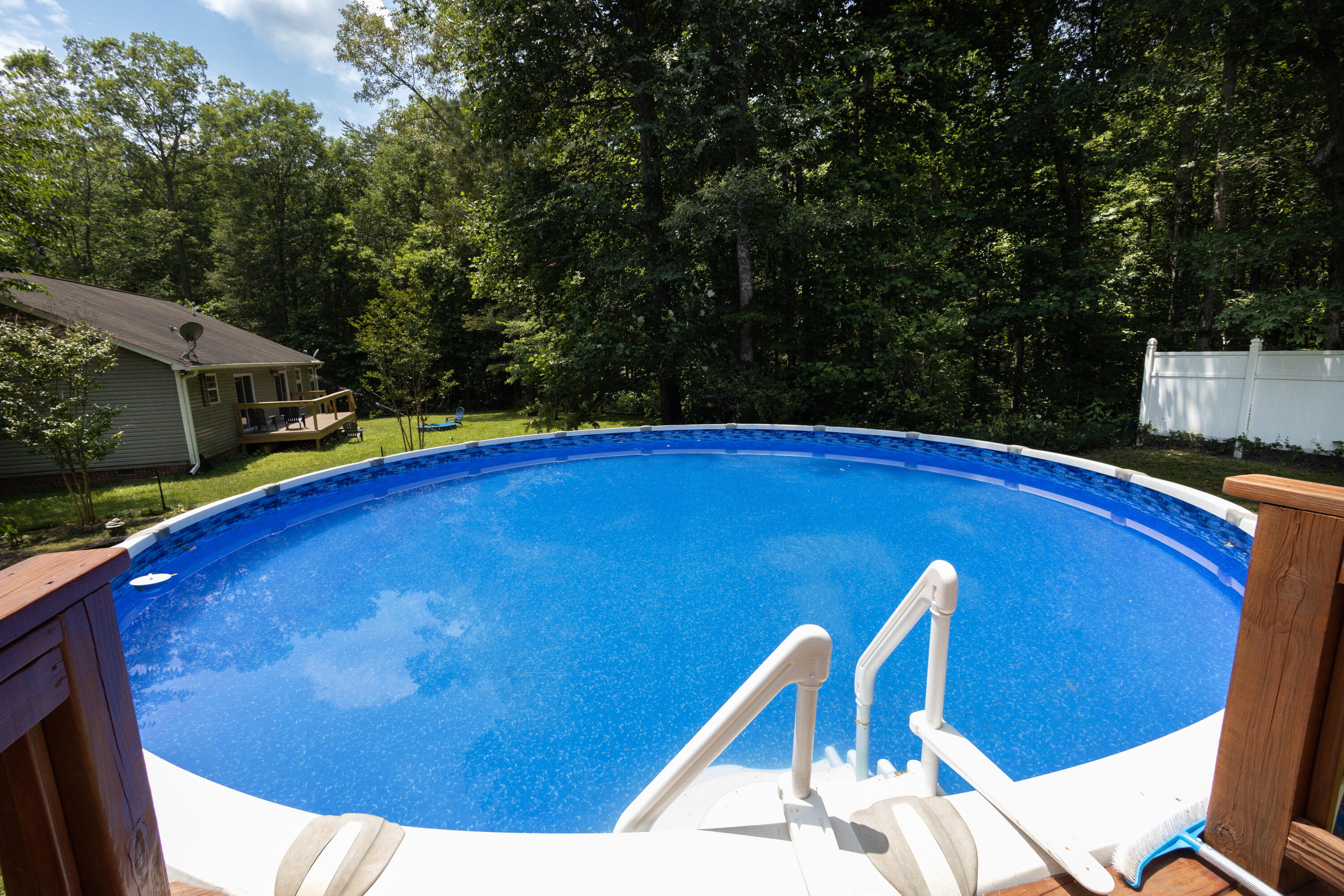 18 Woodland Court