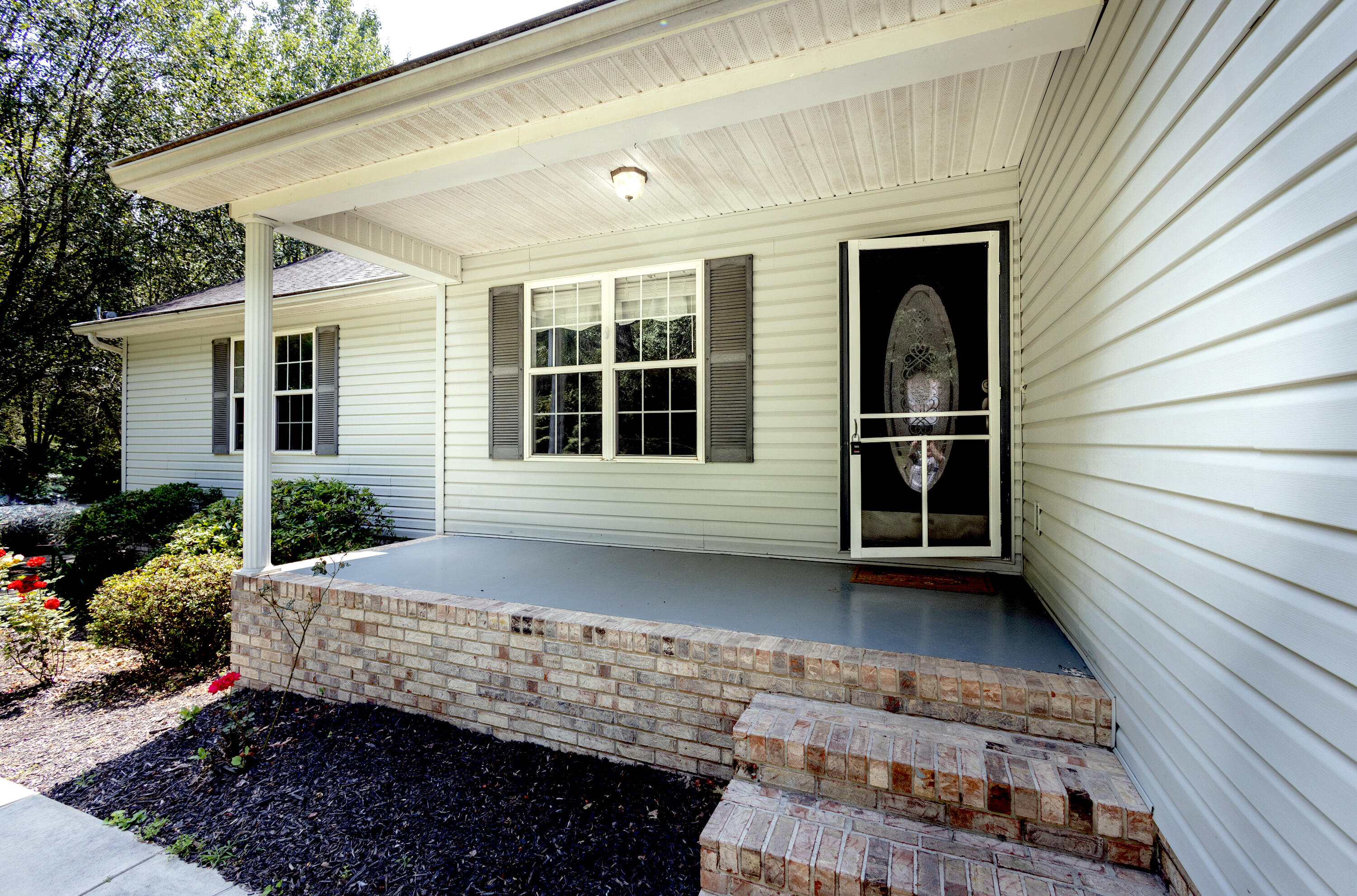 18 Woodland Court