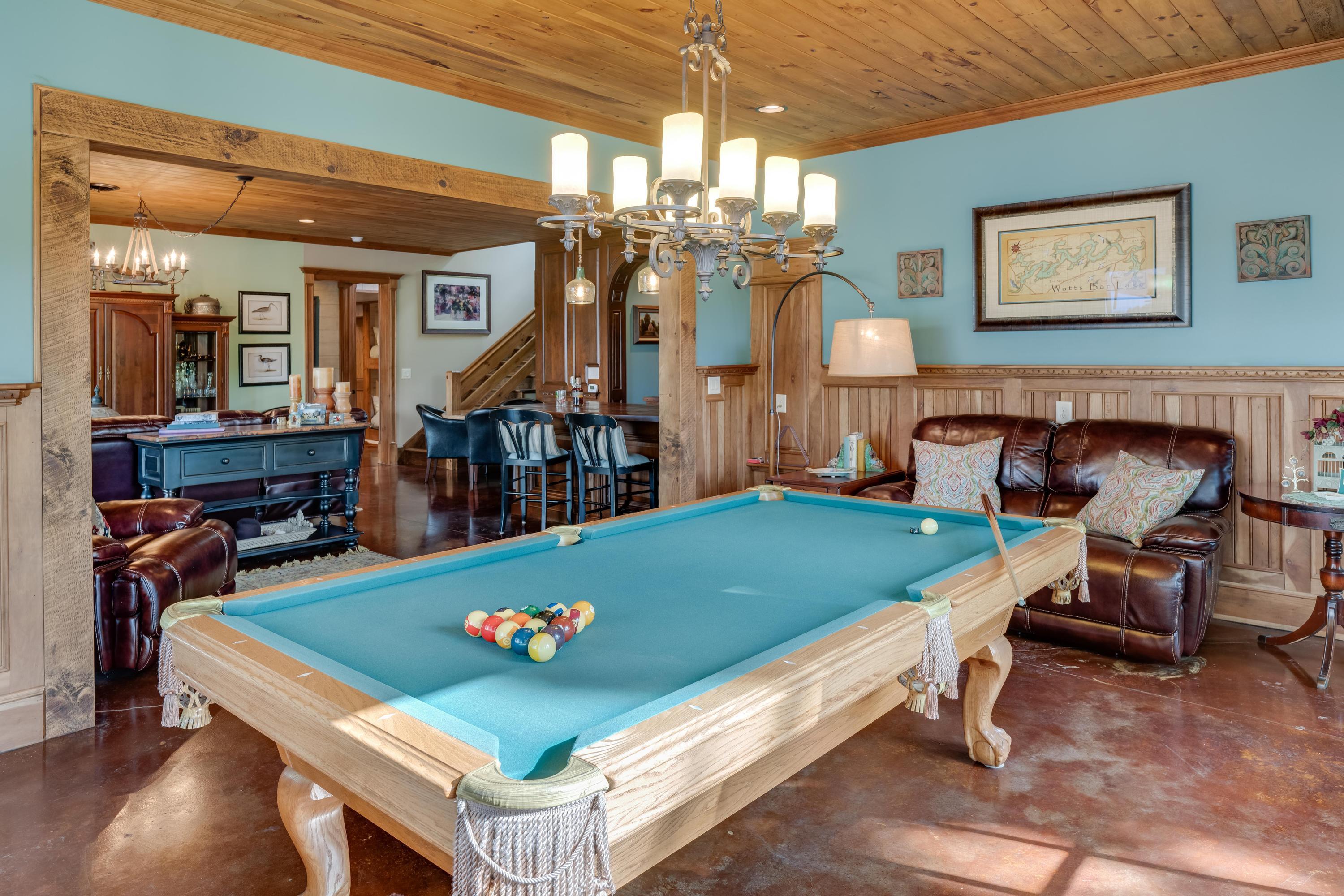 595 Waterfront Way