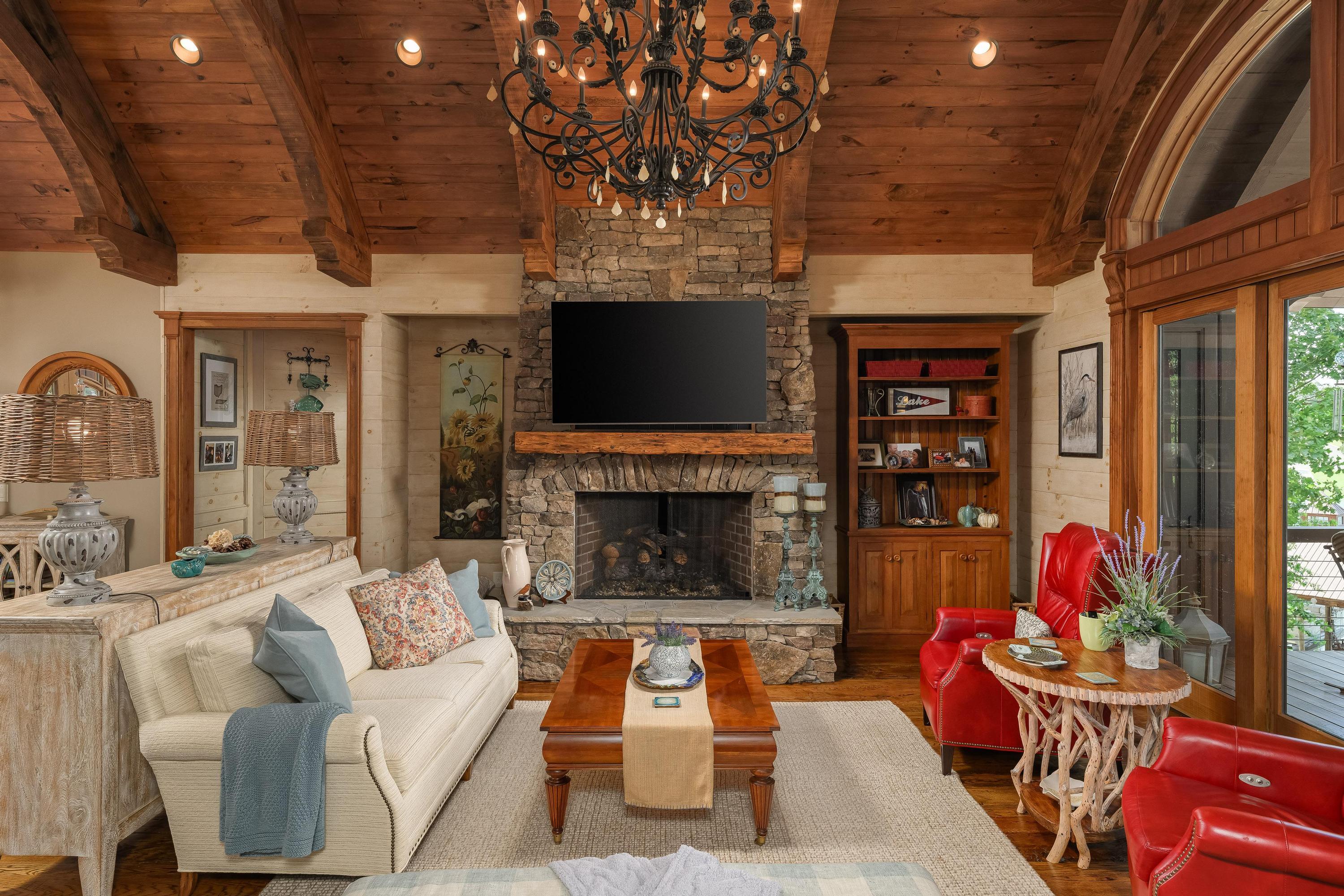 595 Waterfront Way