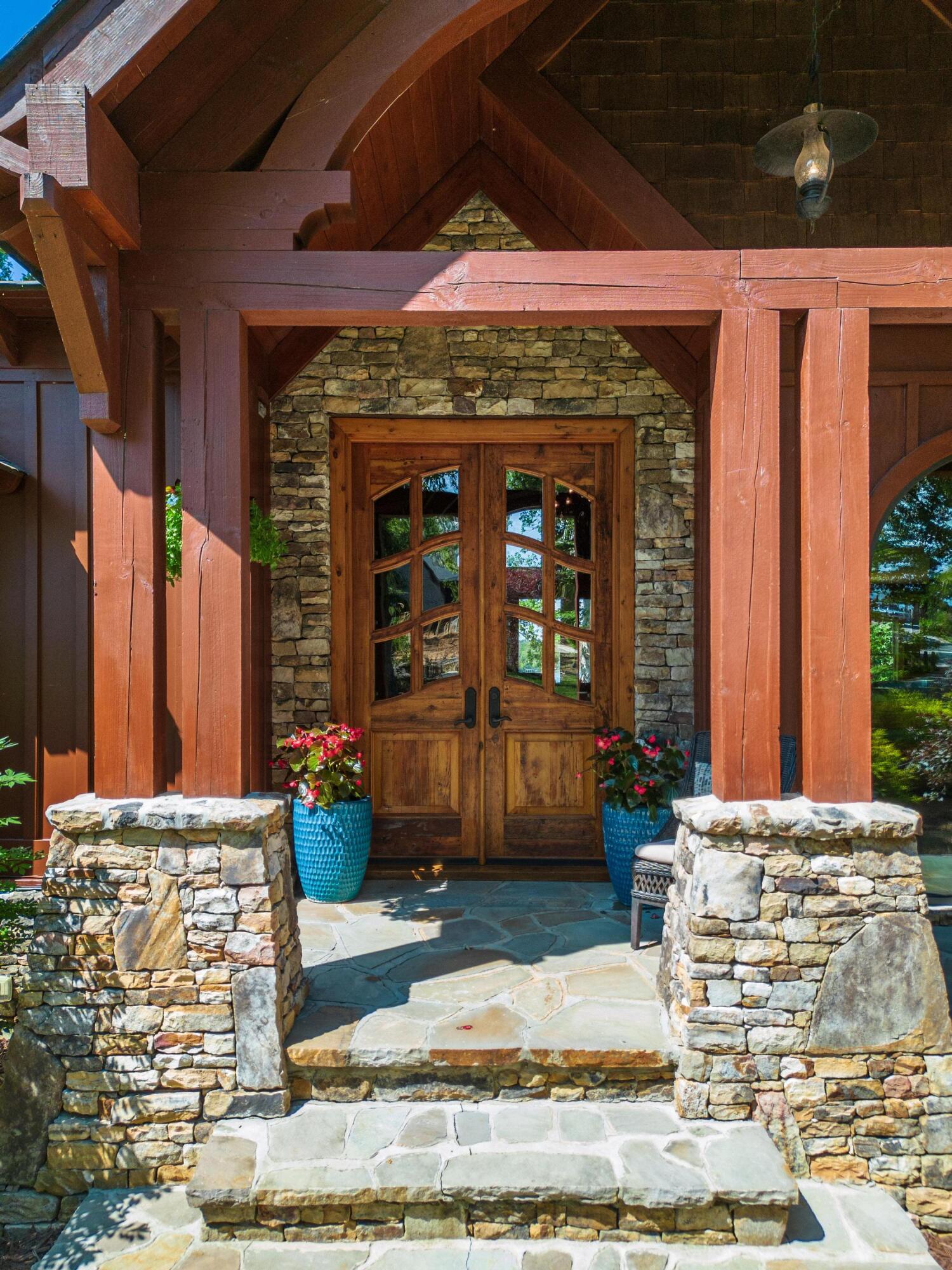 595 Waterfront Way