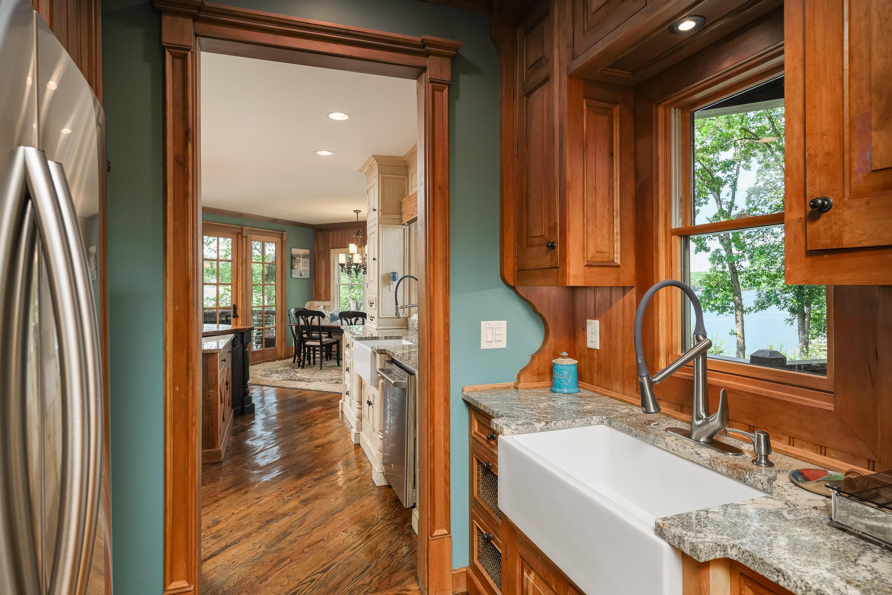 595 Waterfront Way