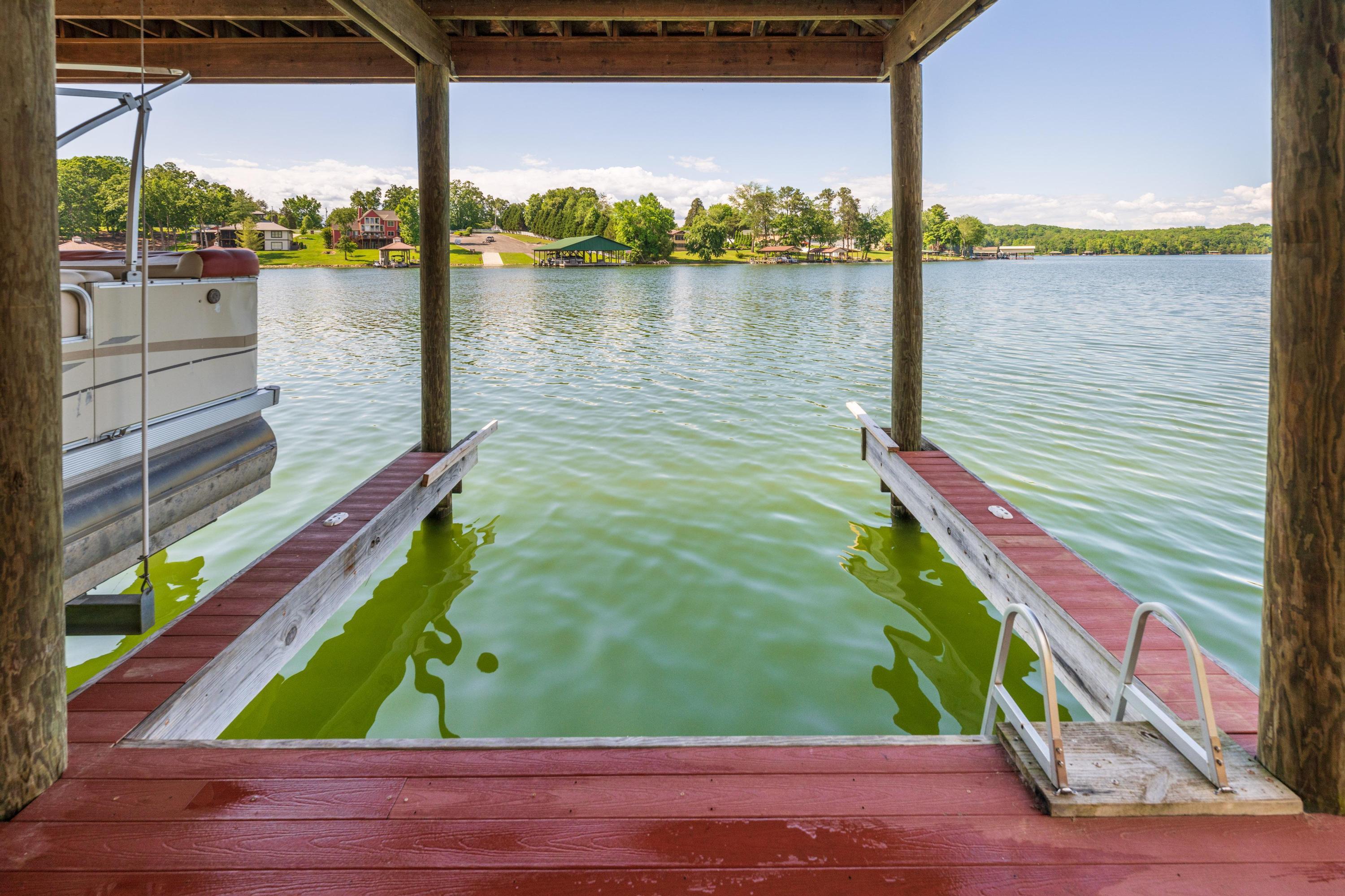595 Waterfront Way