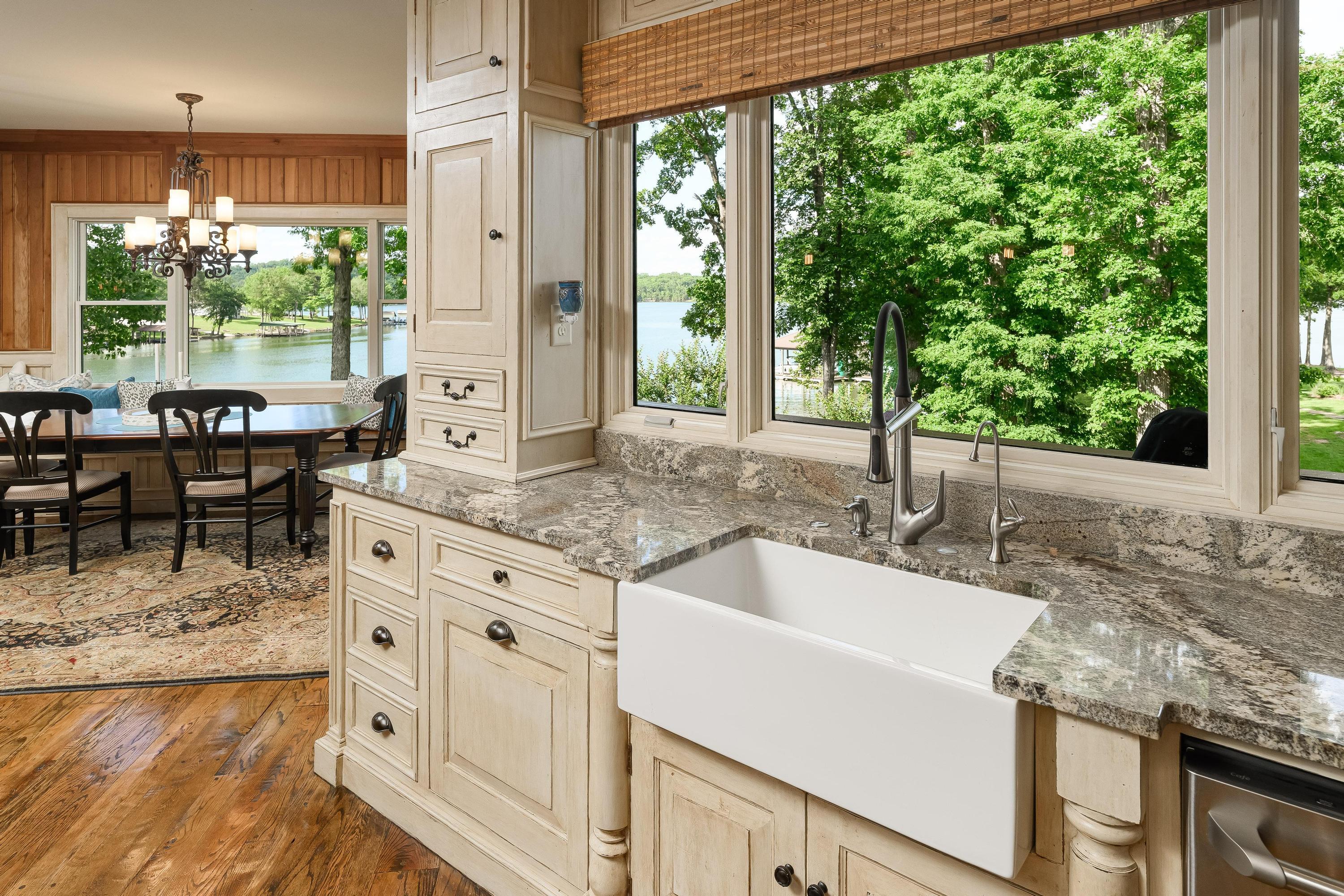 595 Waterfront Way