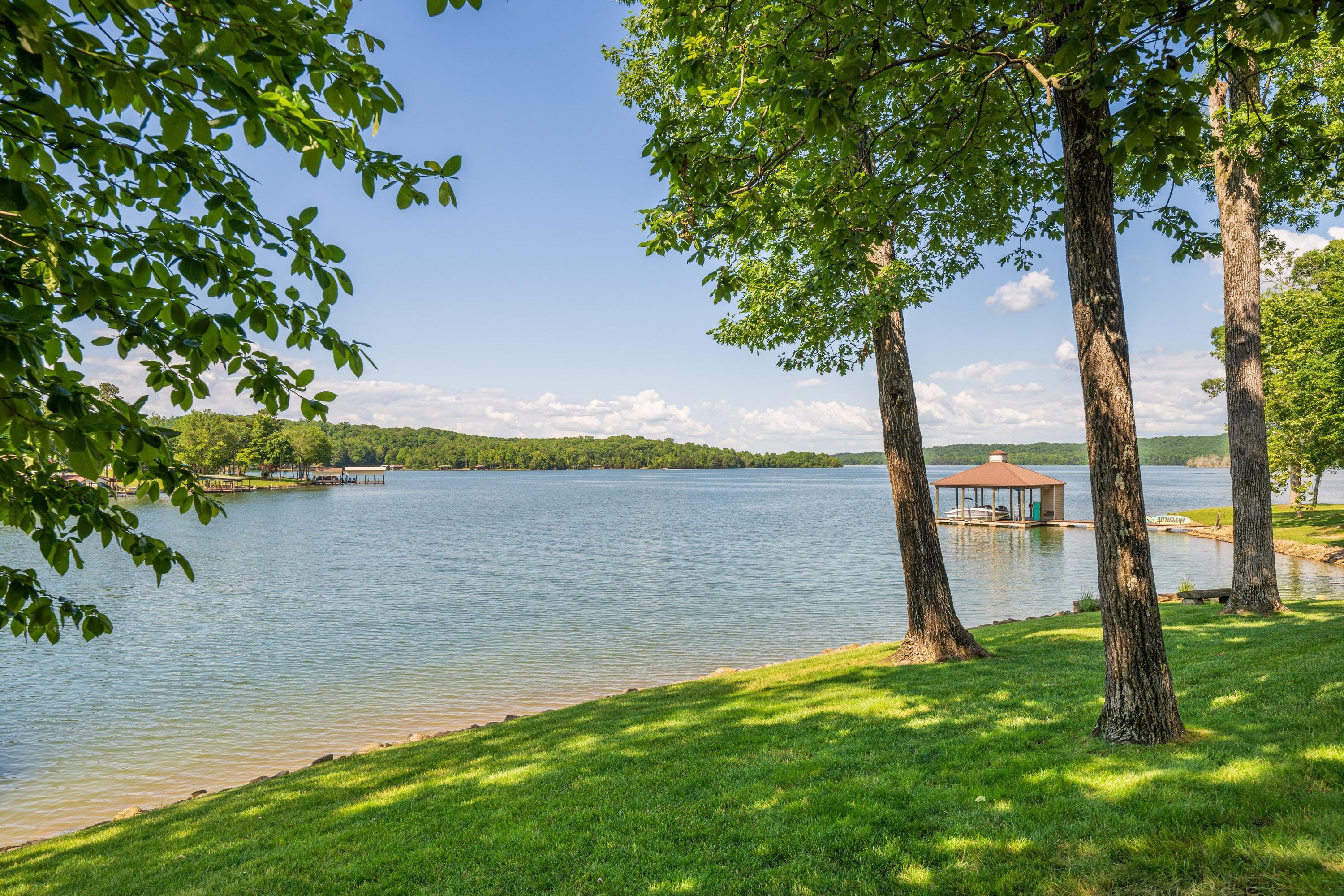 595 Waterfront Way