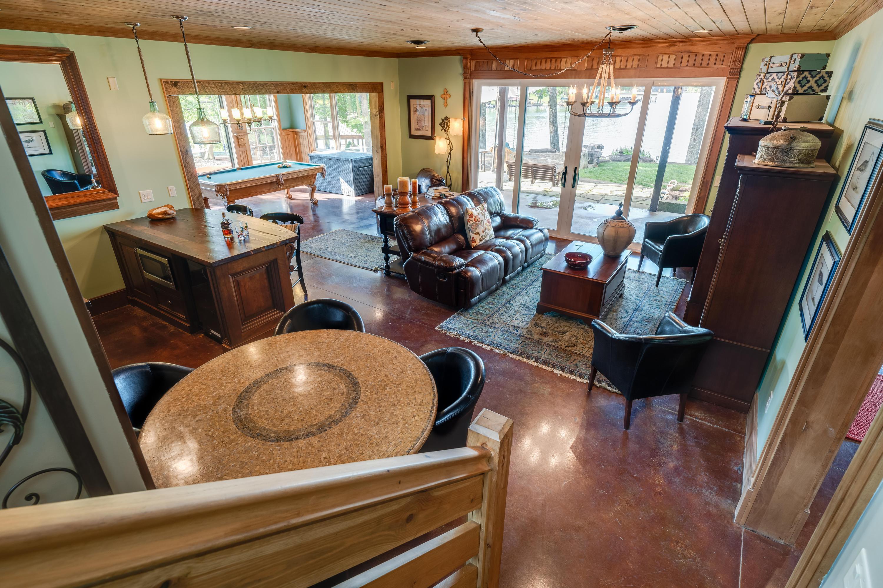 595 Waterfront Way