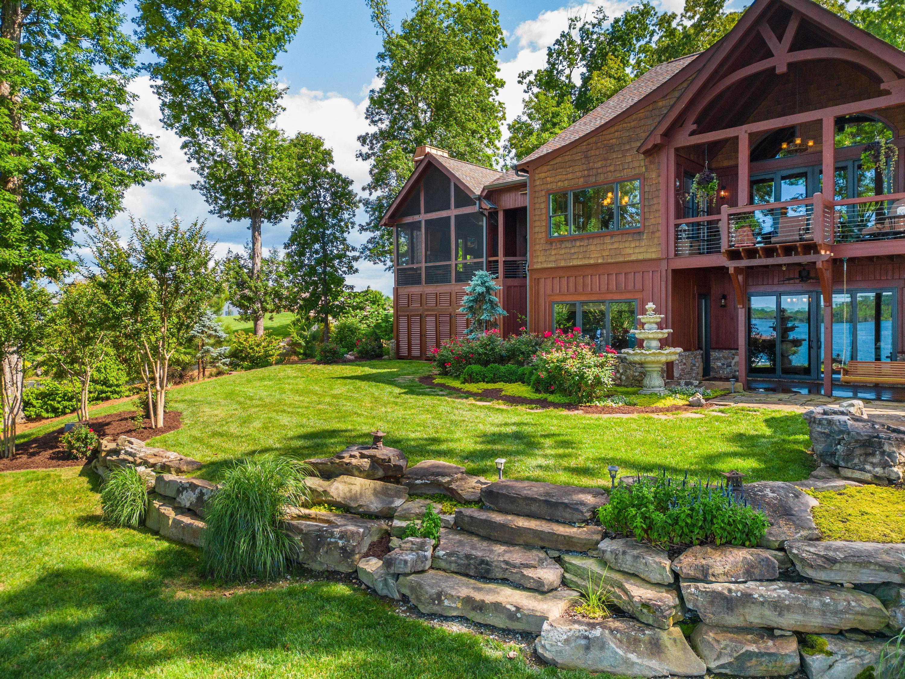 595 Waterfront Way