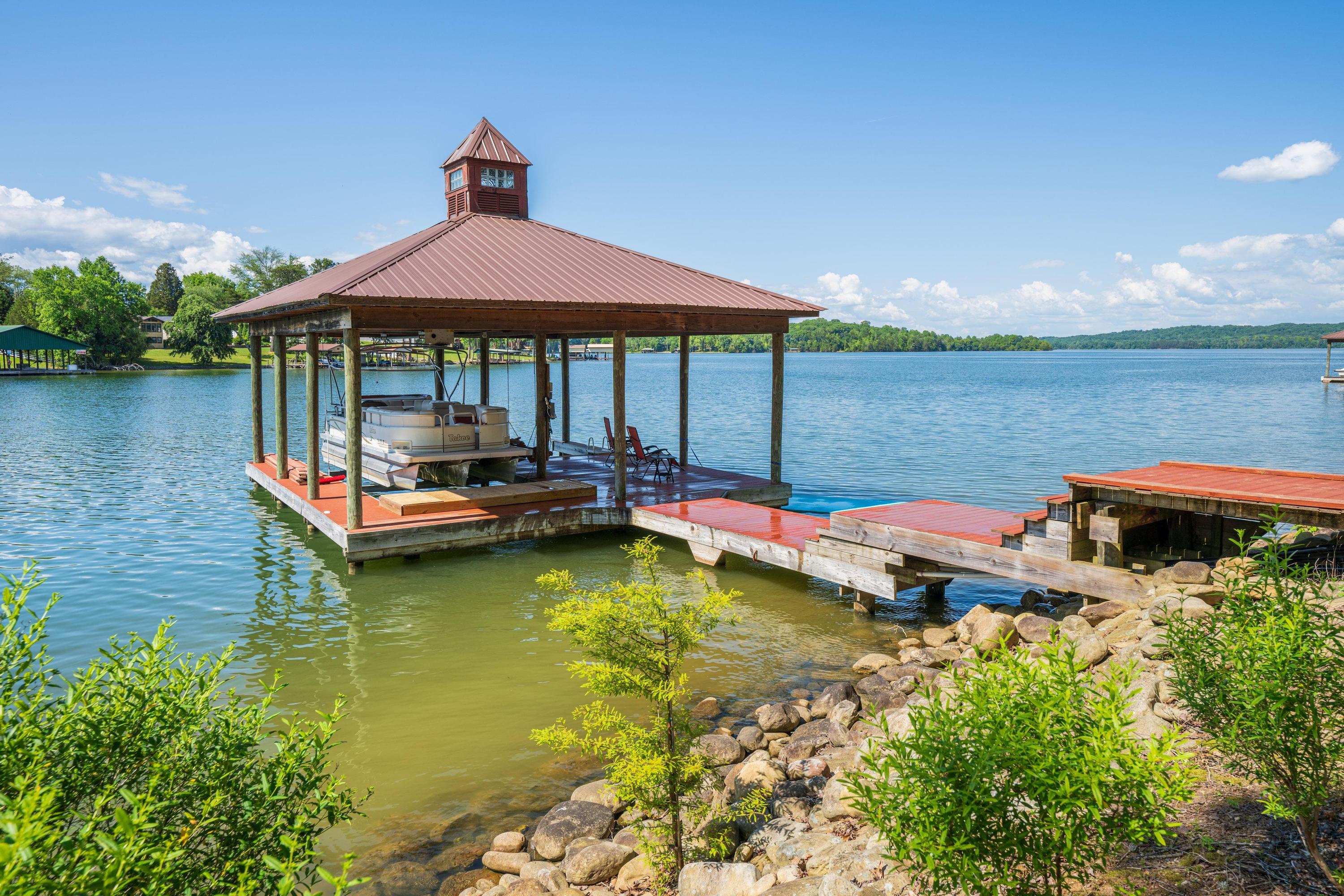 595 Waterfront Way