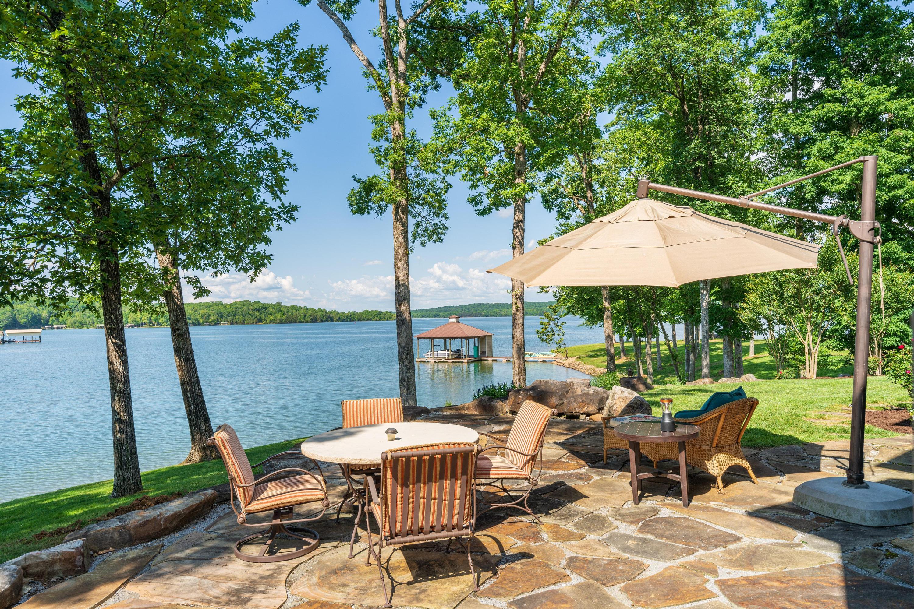 595 Waterfront Way