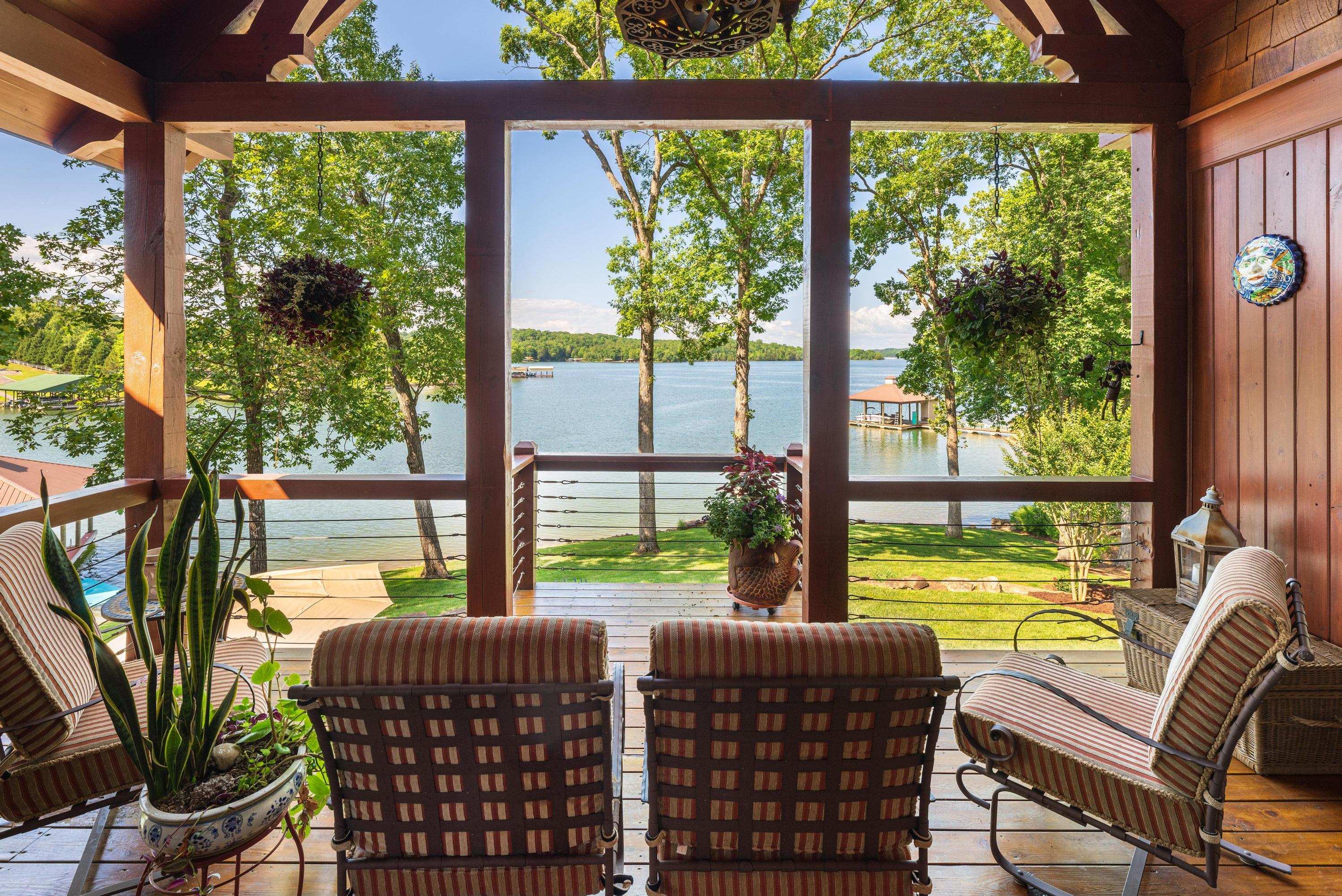 595 Waterfront Way