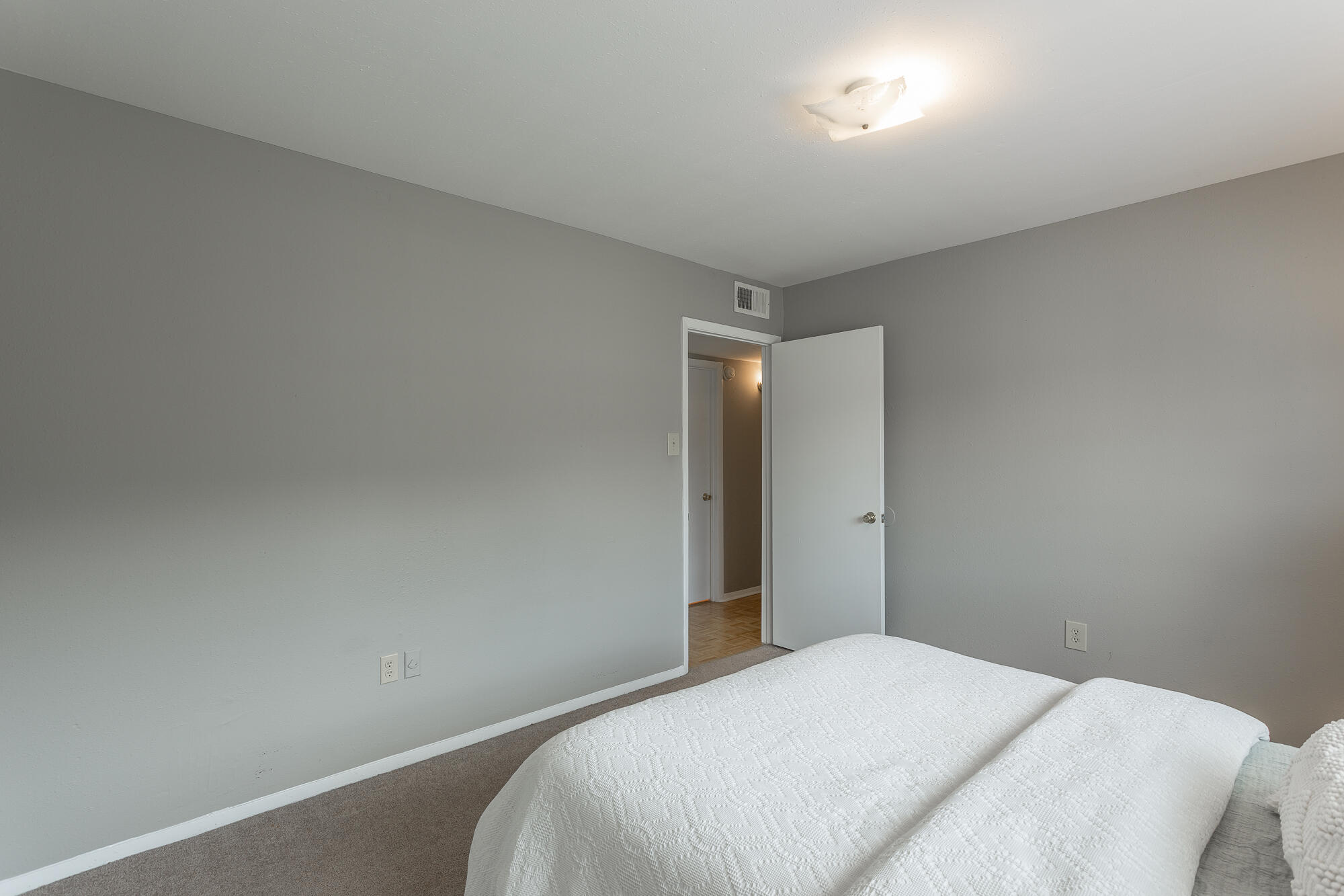 900 Mountain Creek Road, U436