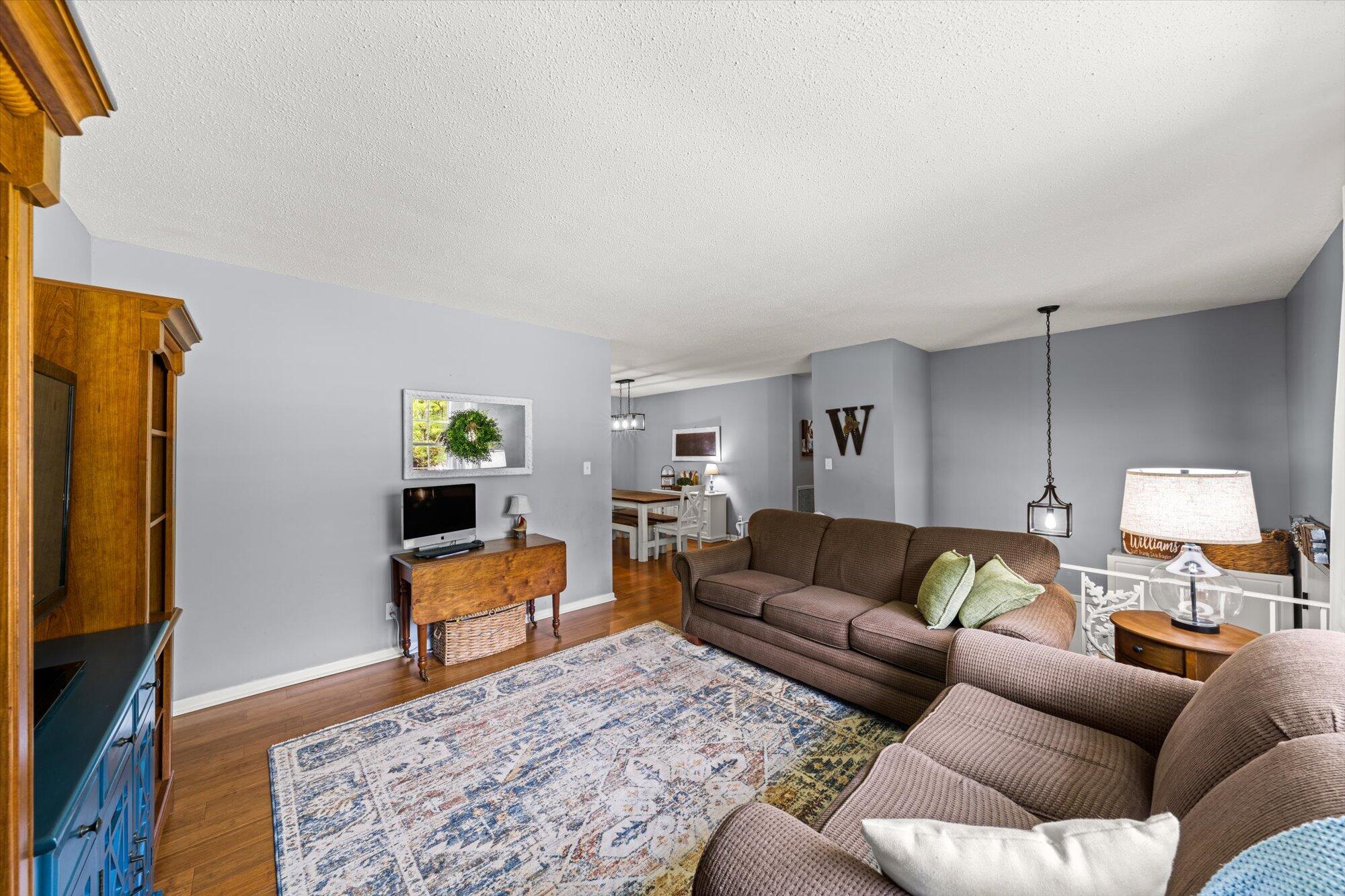 5928 Cardan Drive