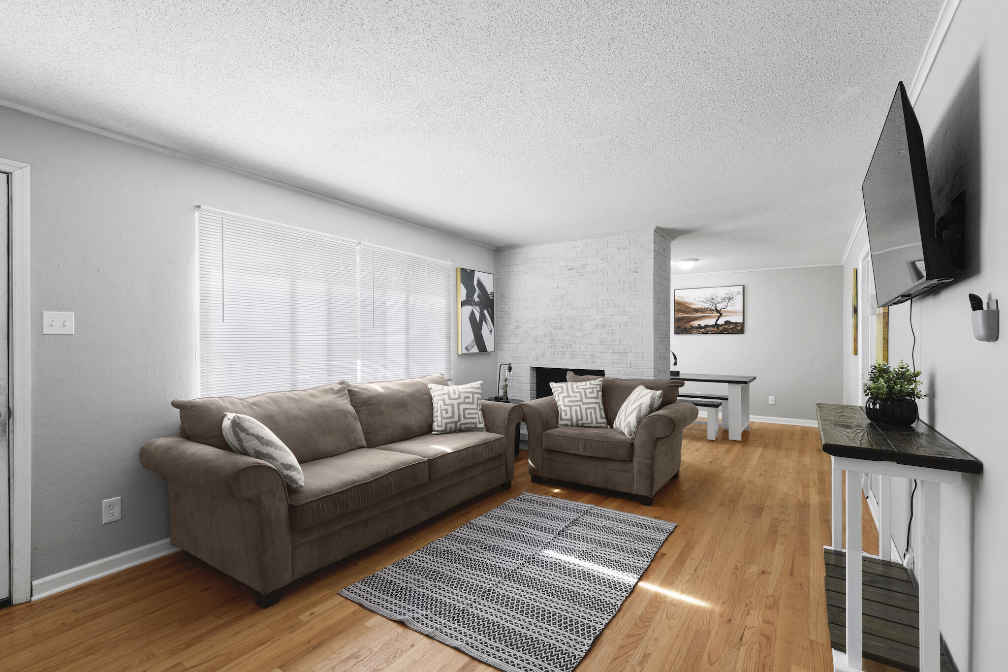 4709 Tomahawk Trail