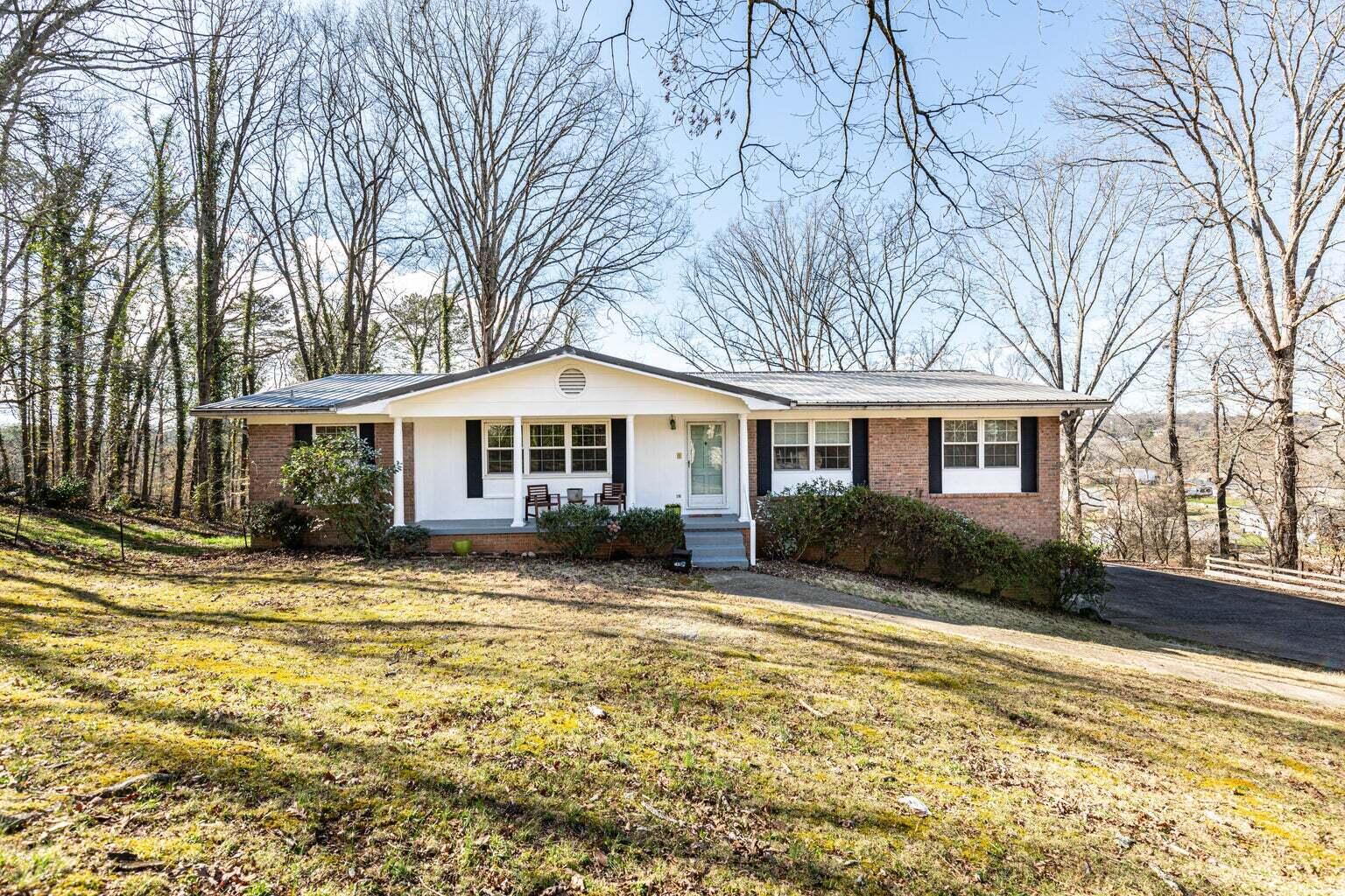 1211 N Concord Road