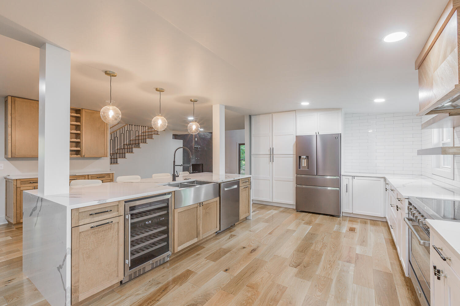 1042 Sunset Drive
