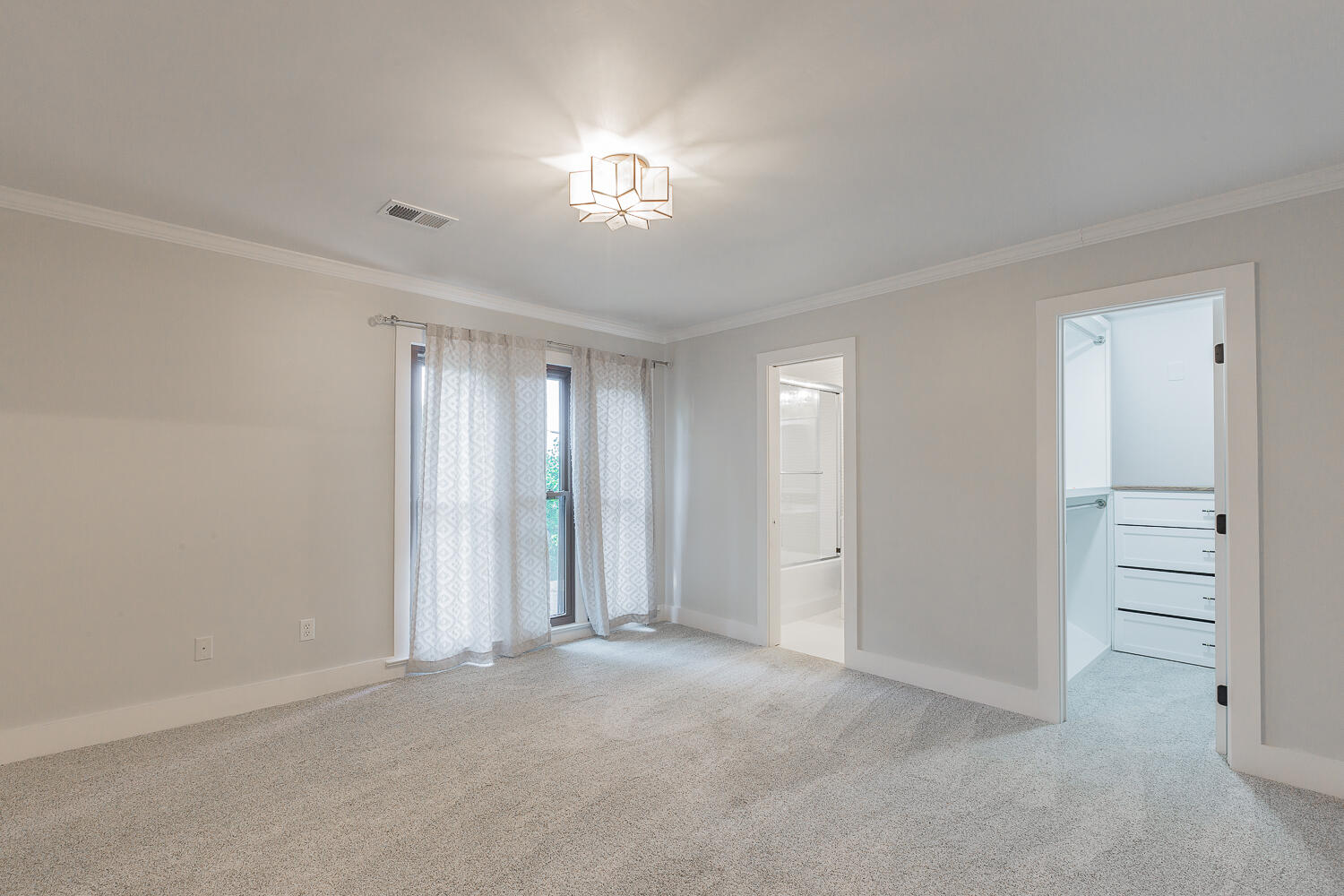 1042 Sunset Drive