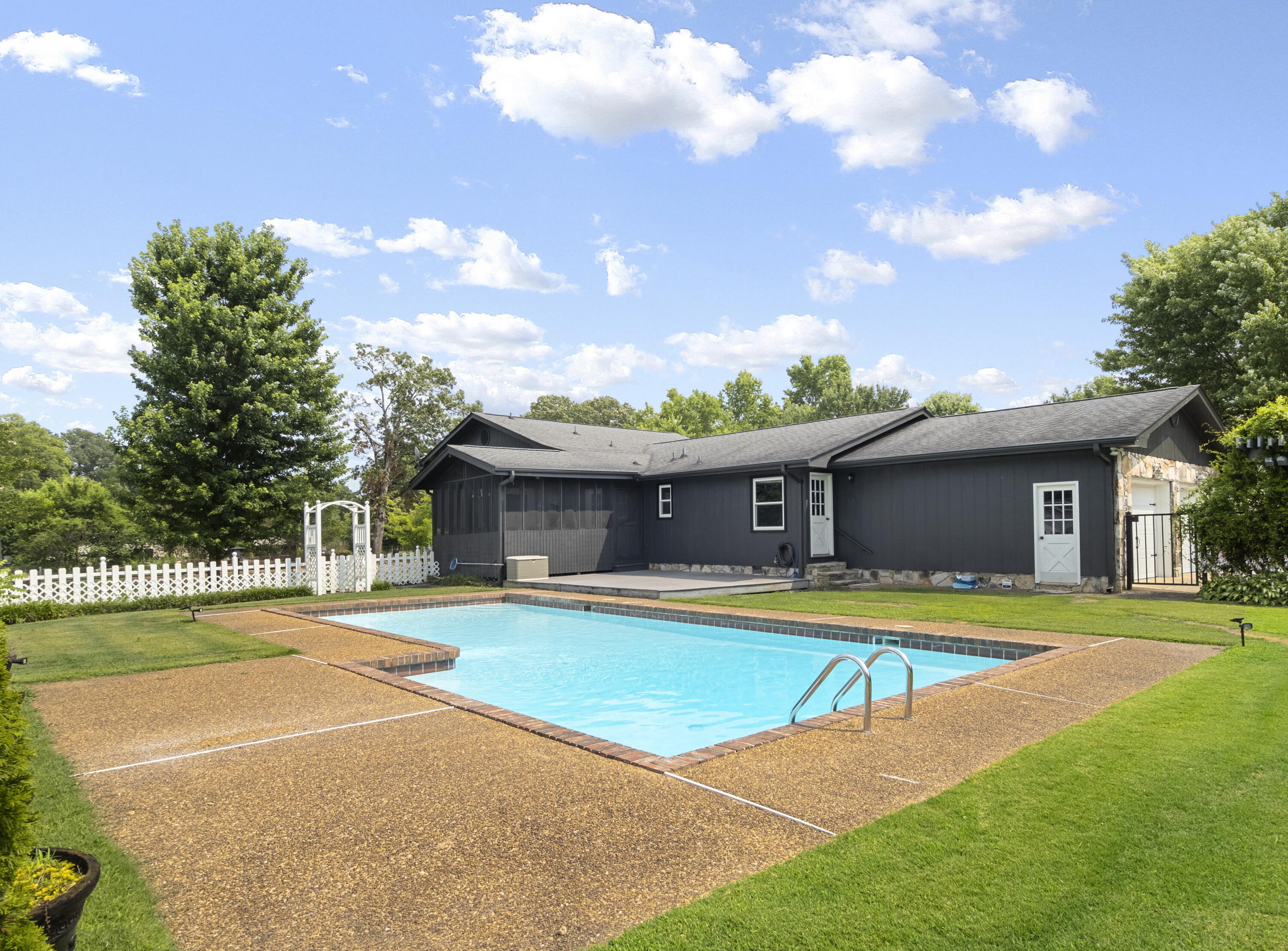 4011 W Stump Street