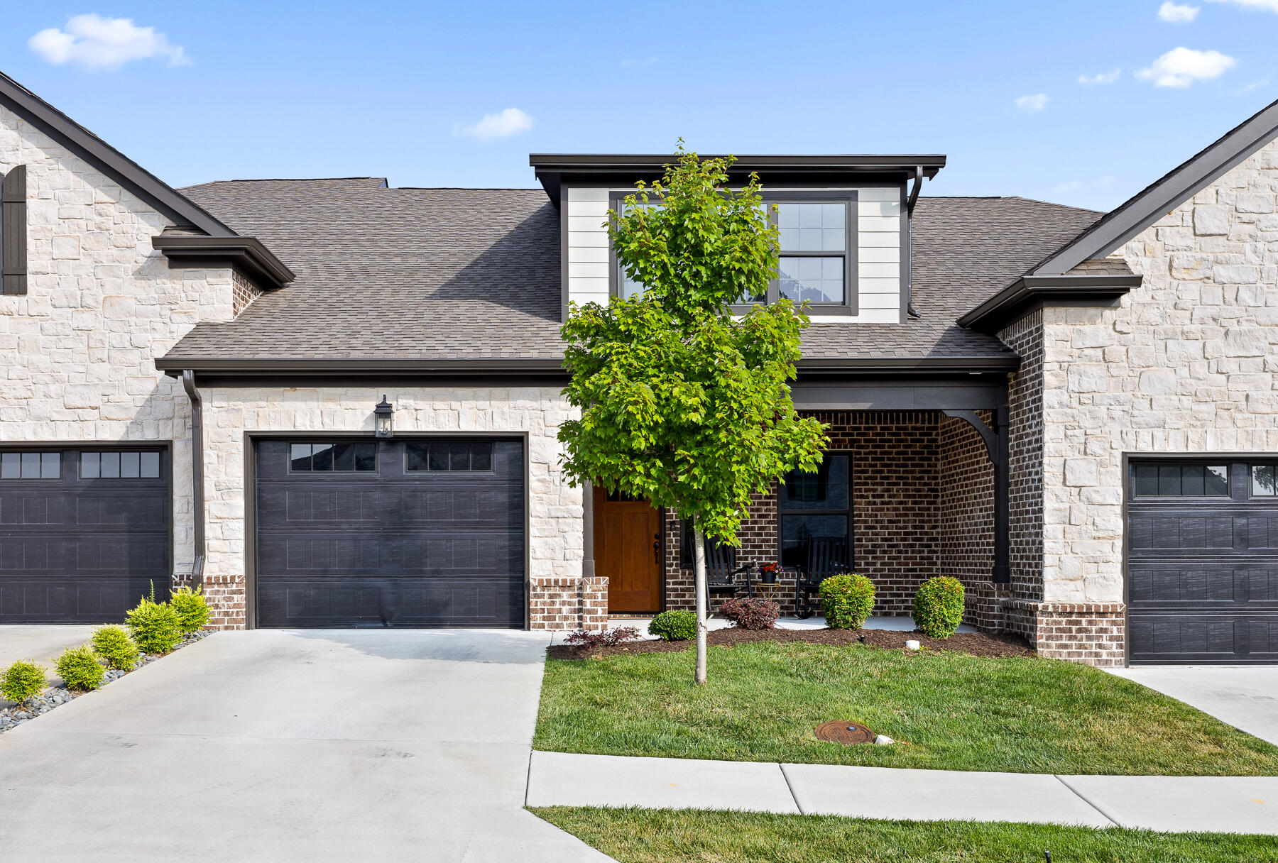 787 Wood Grove Circle