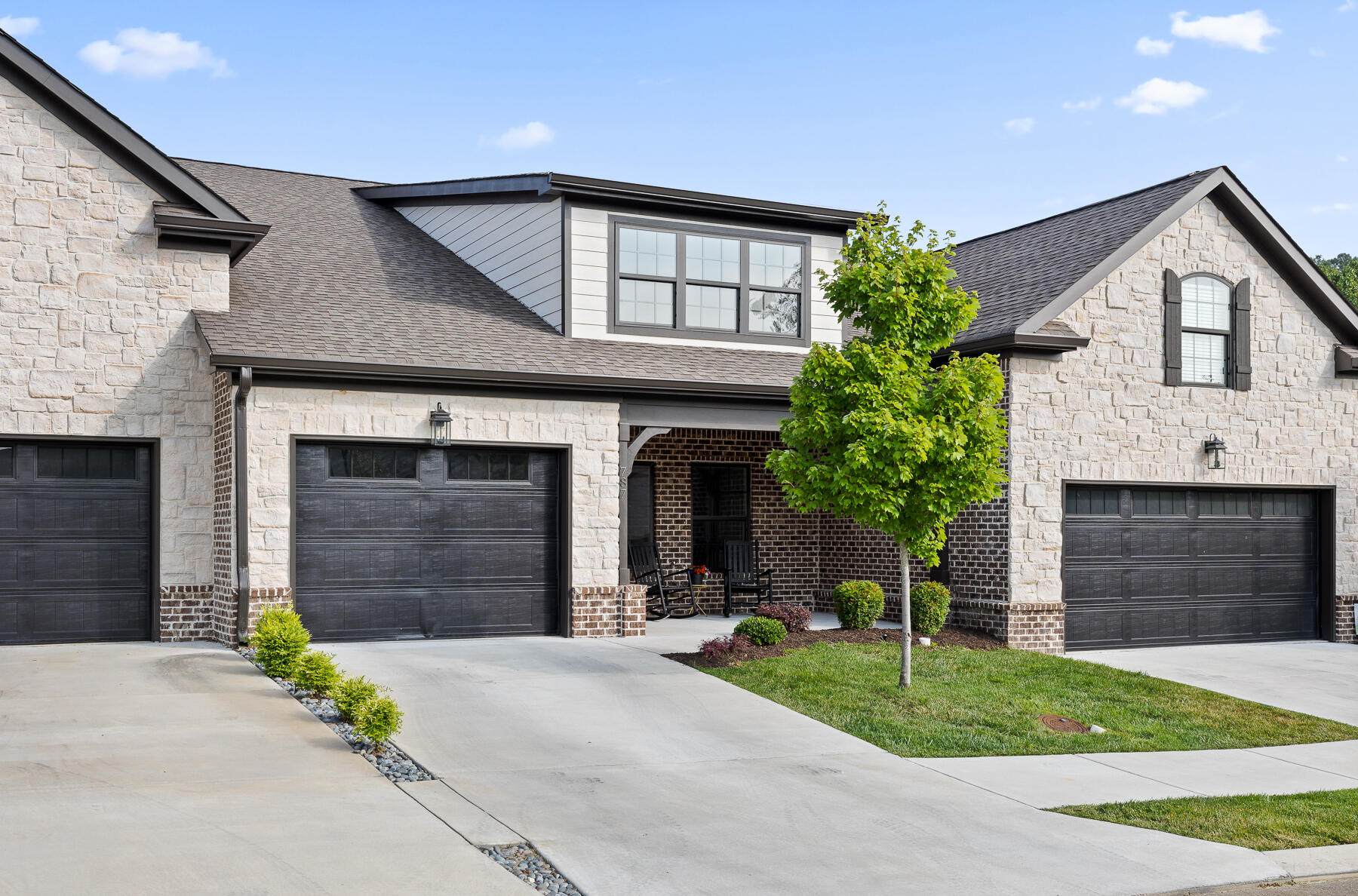 787 Wood Grove Circle