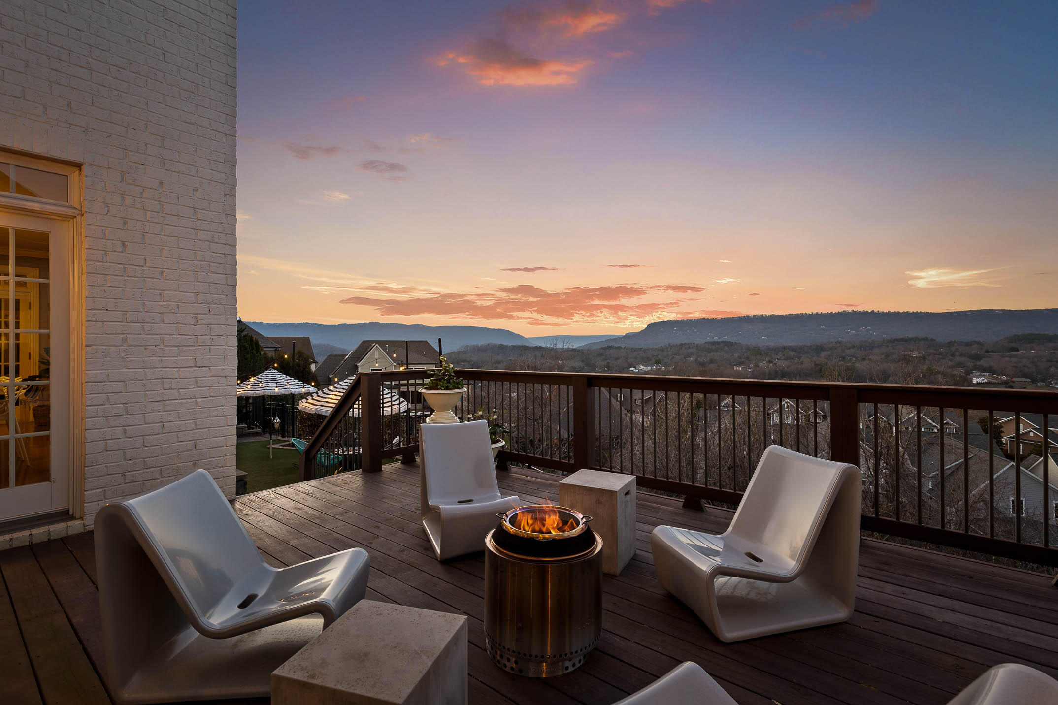 653 Hill Pointe Lane