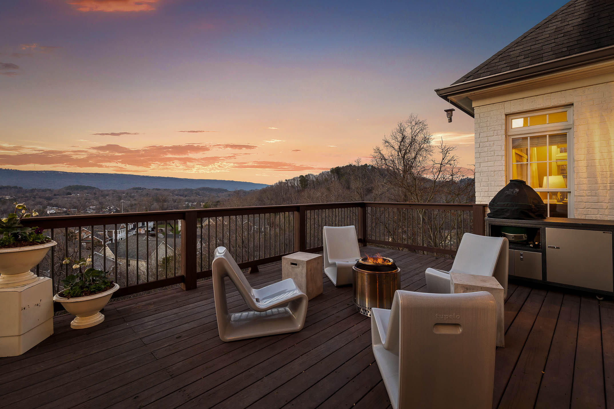 653 Hill Pointe Lane