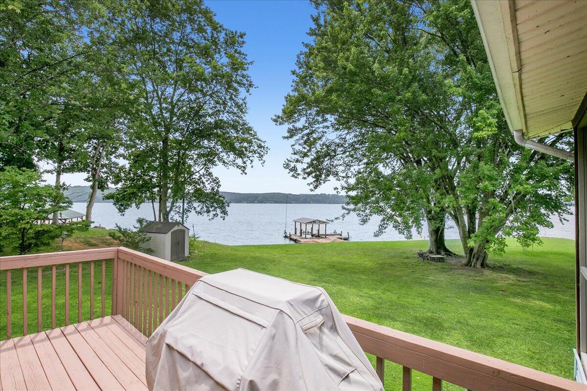 2152 S Shore Acres Road