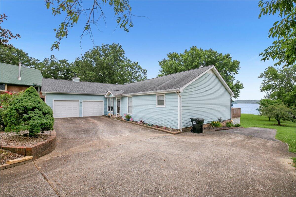 2152 S Shore Acres Road