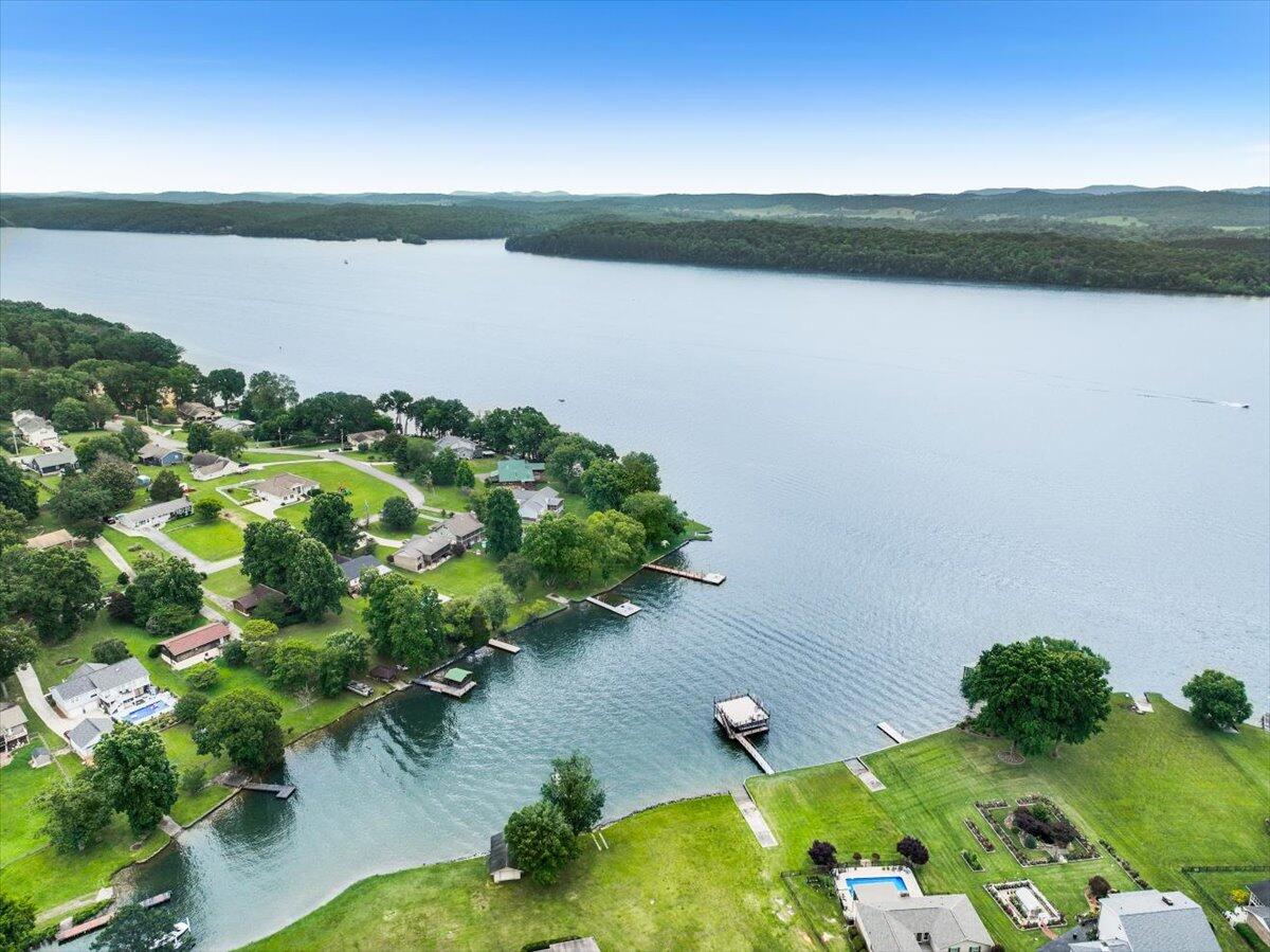 2152 S Shore Acres Road