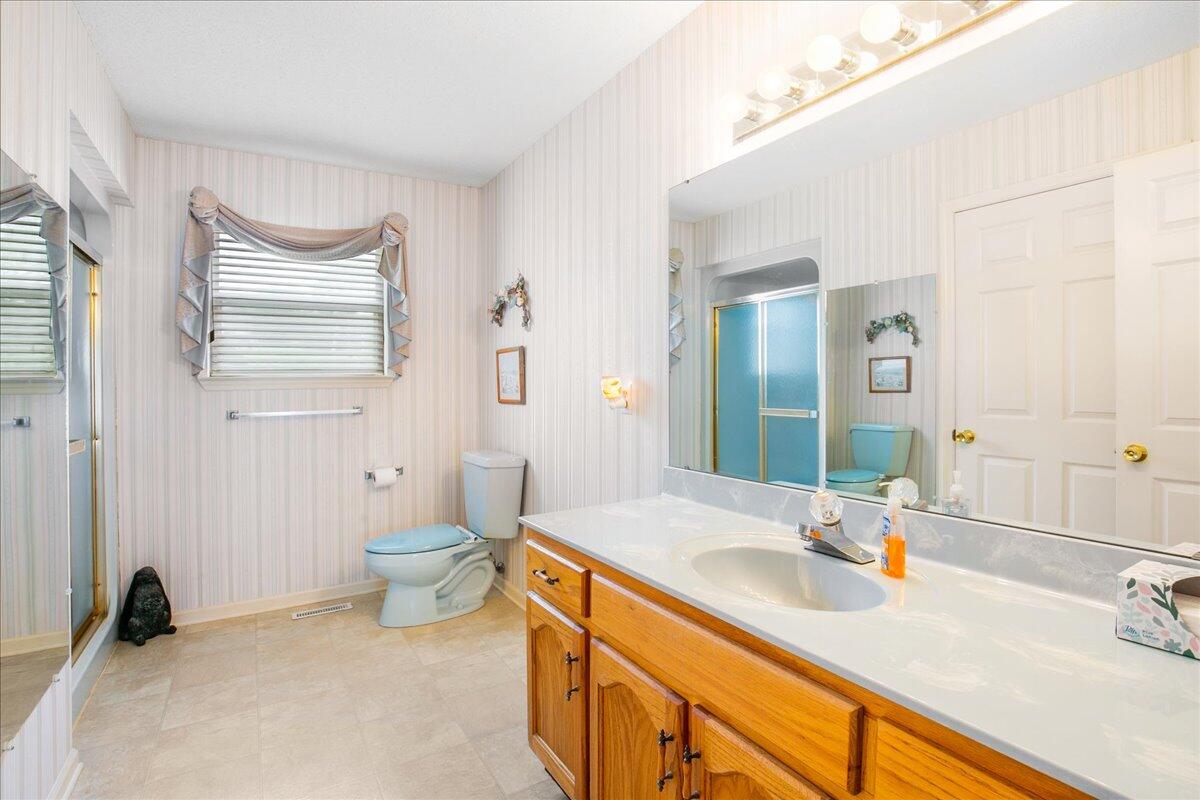 2152 S Shore Acres Road