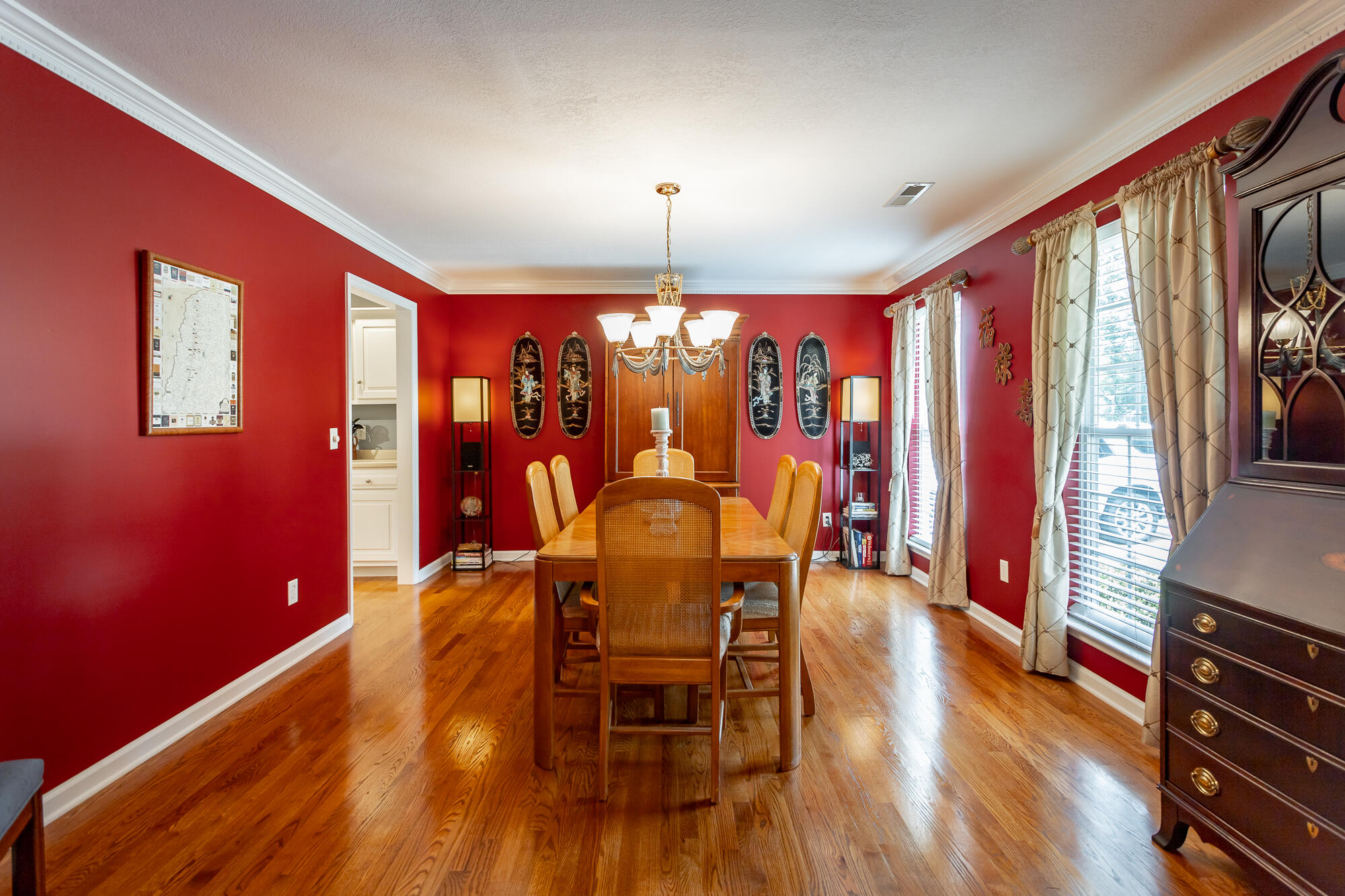 1009 Clift Cave Drive