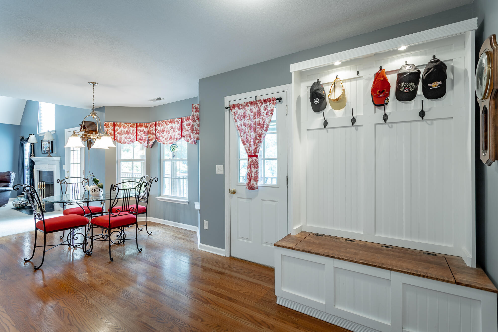 1009 Clift Cave Drive