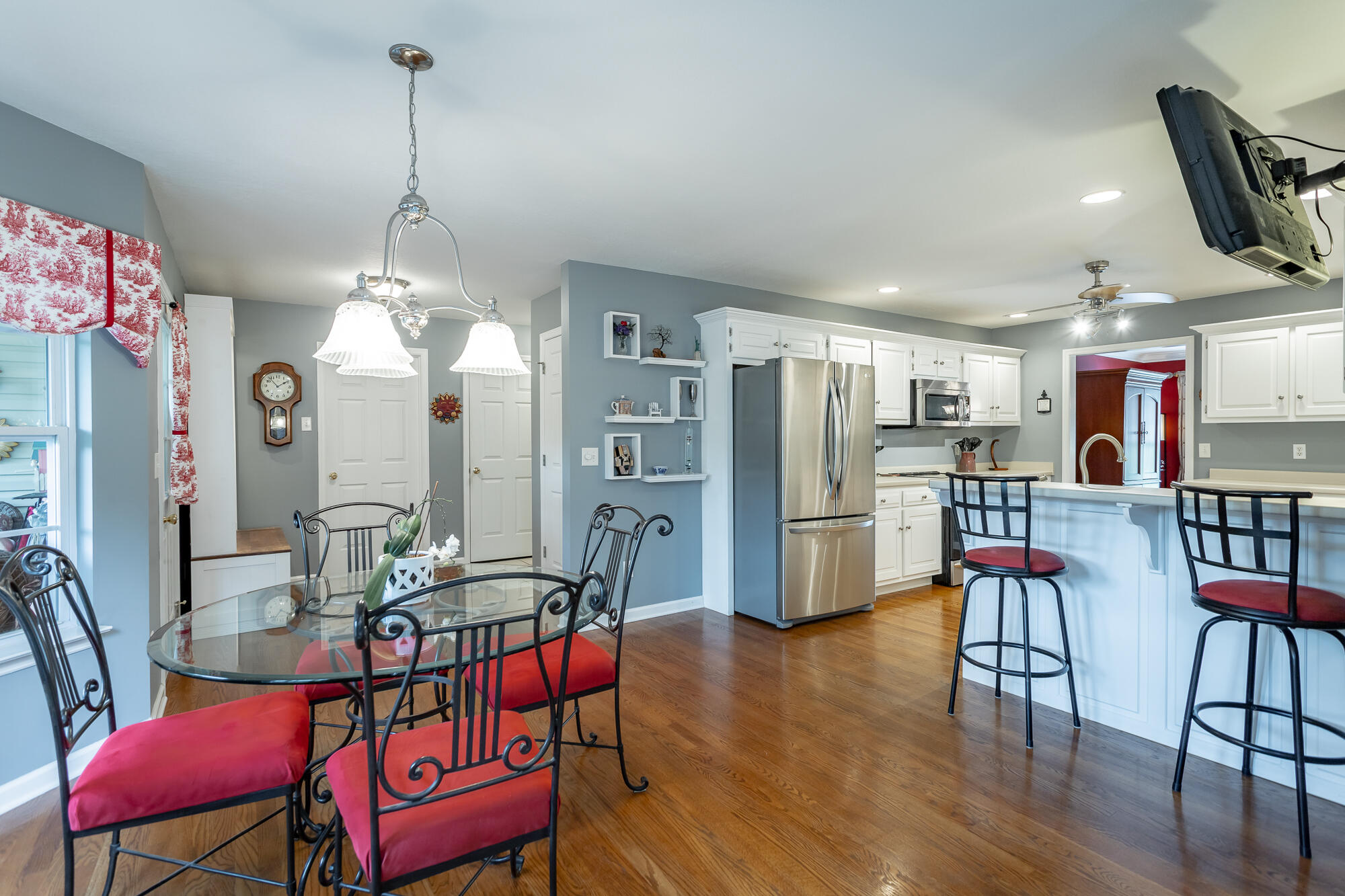1009 Clift Cave Drive