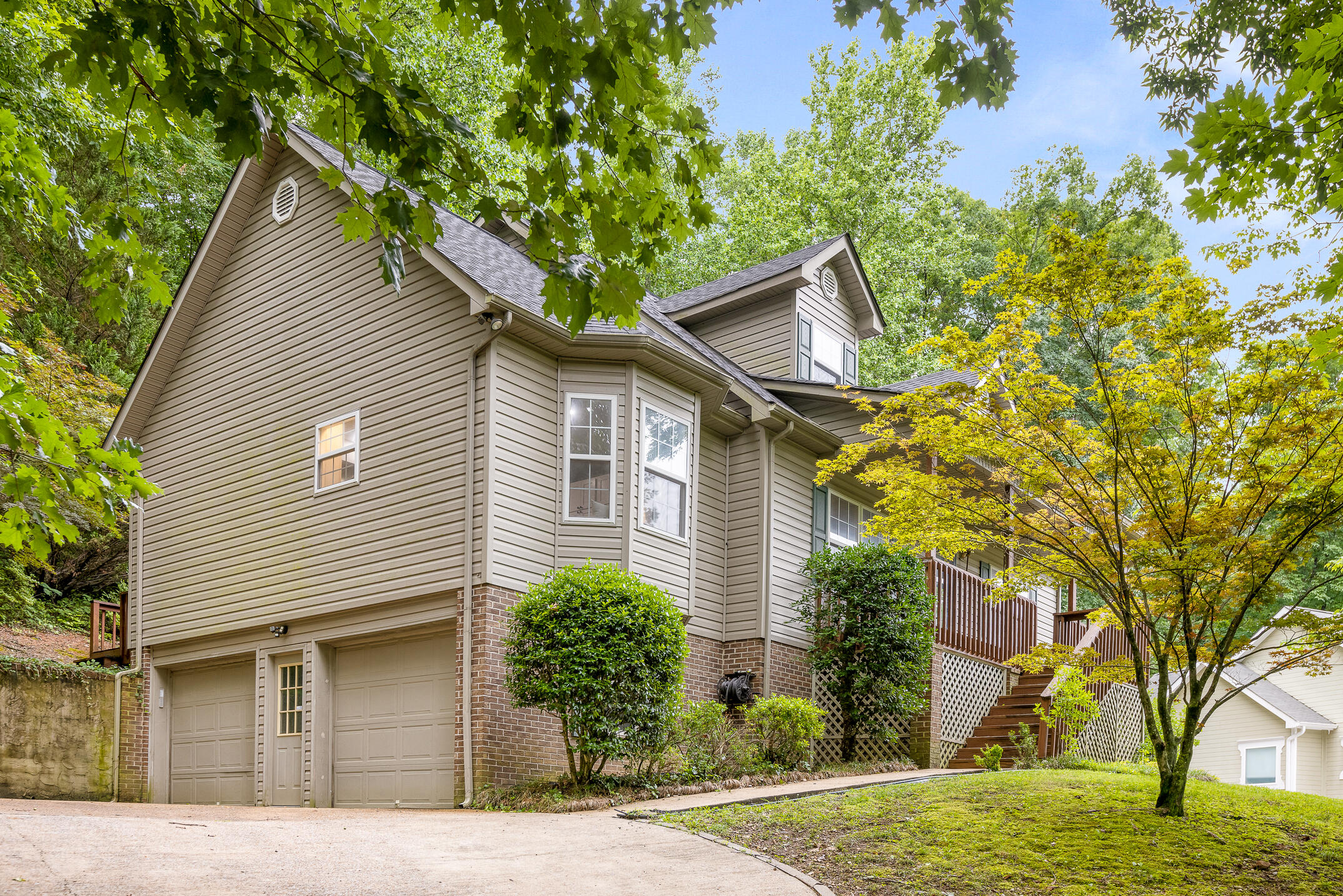 218 Lynnolen Lane
