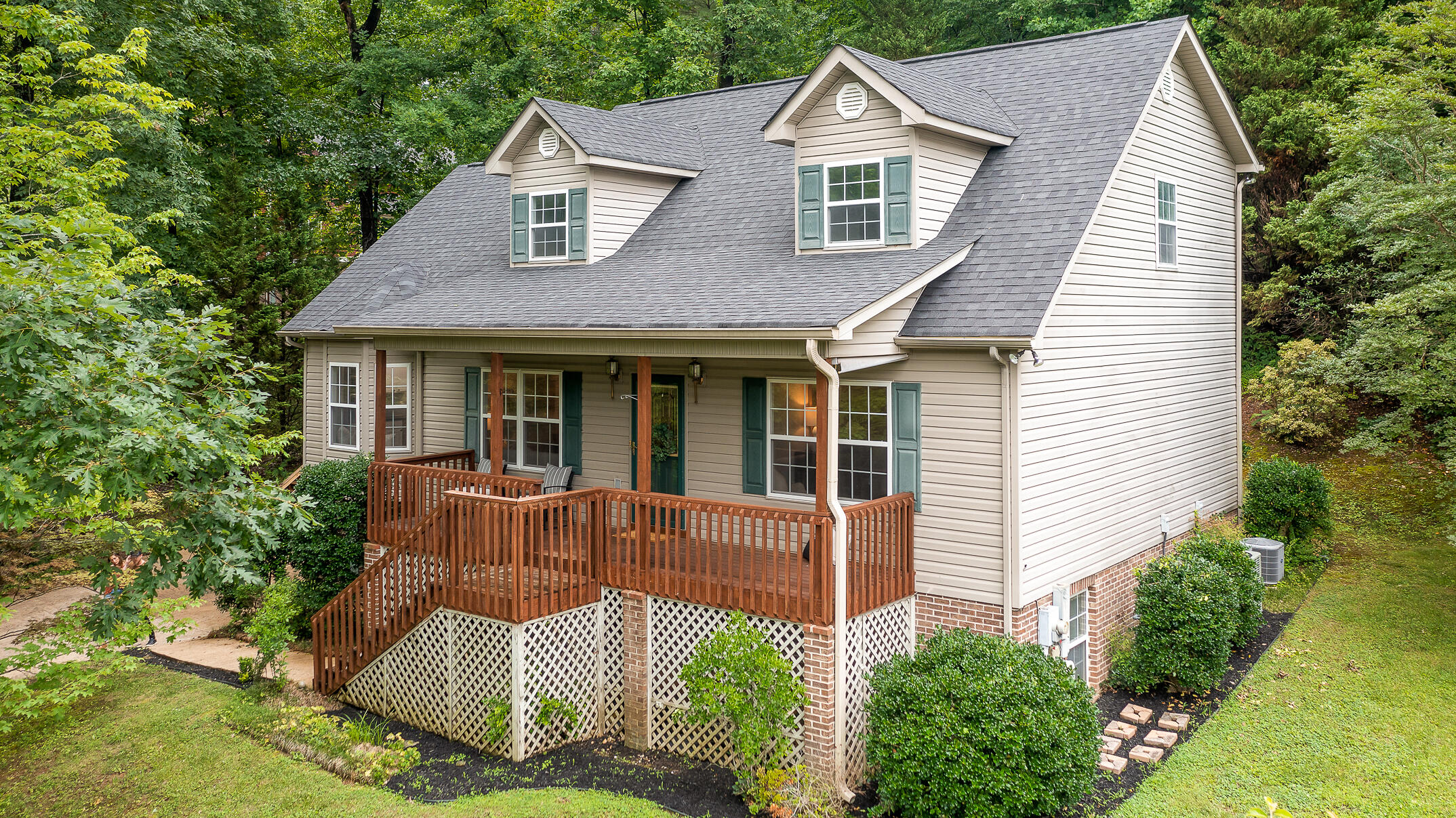 218 Lynnolen Lane