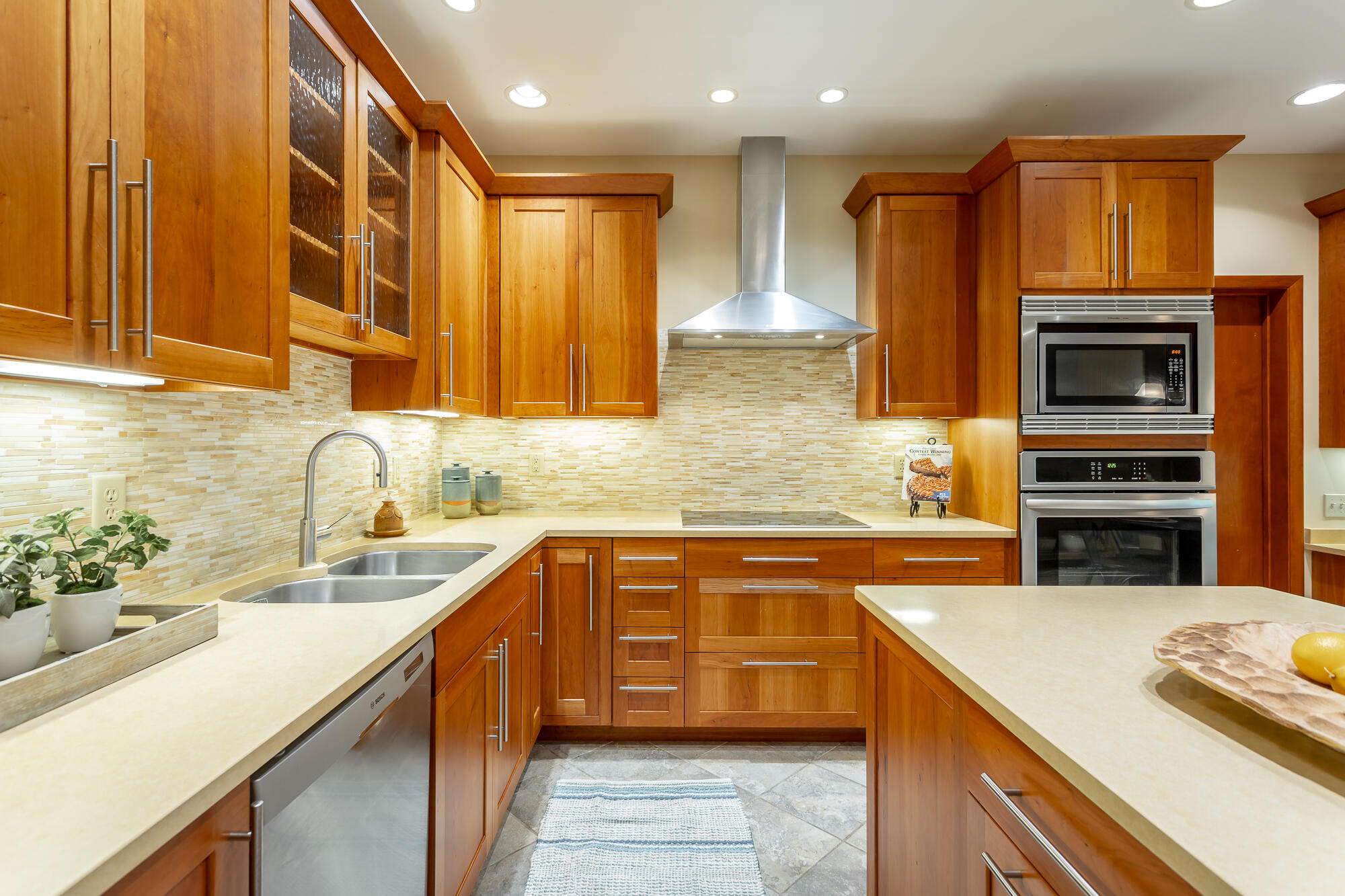 6239 Forest Trail