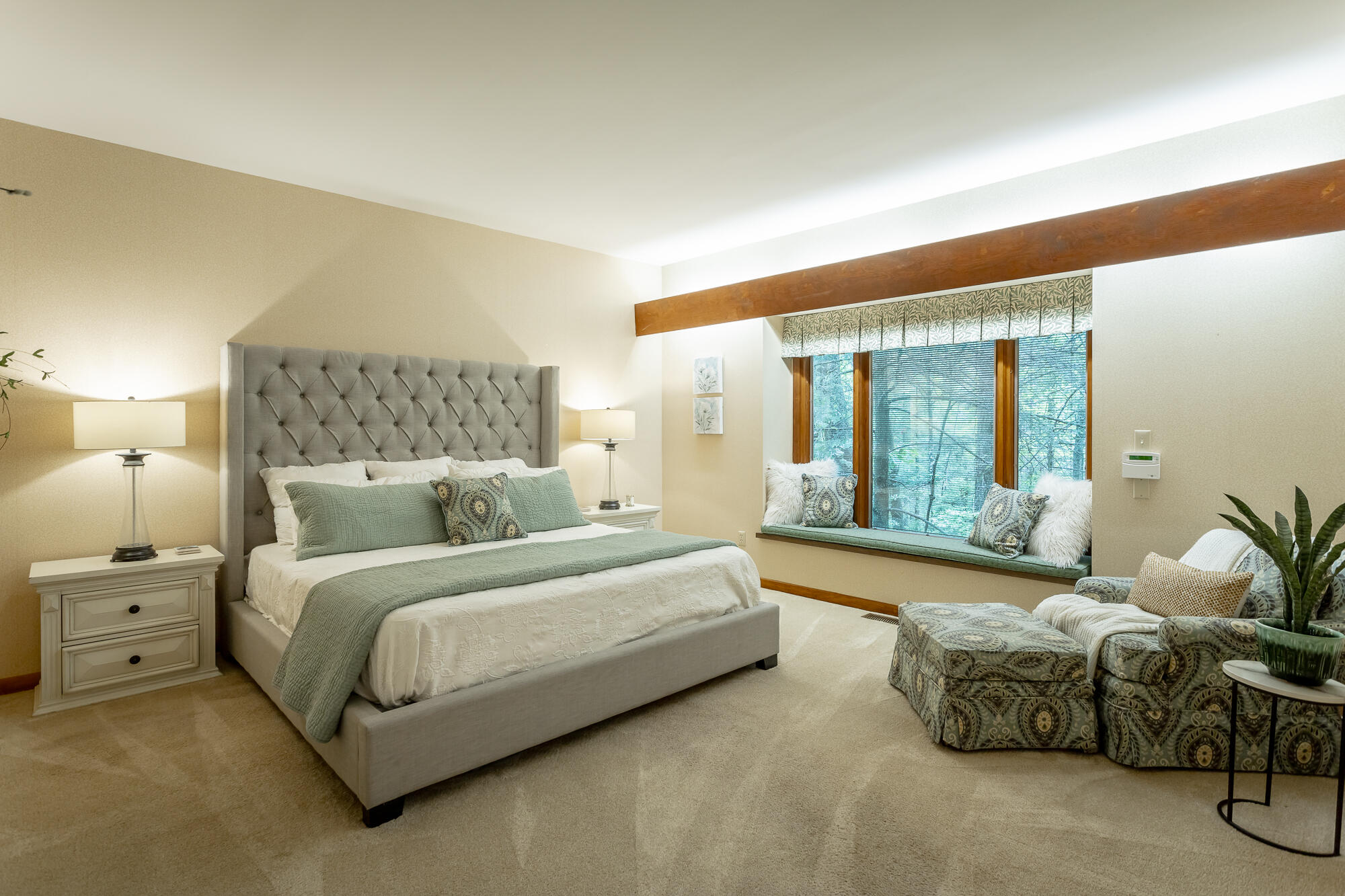 6239 Forest Trail