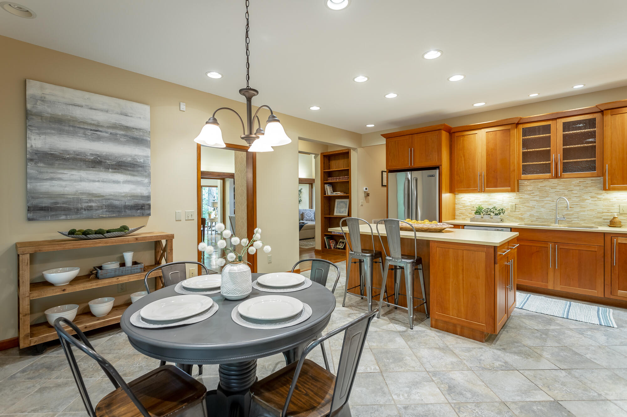 6239 Forest Trail