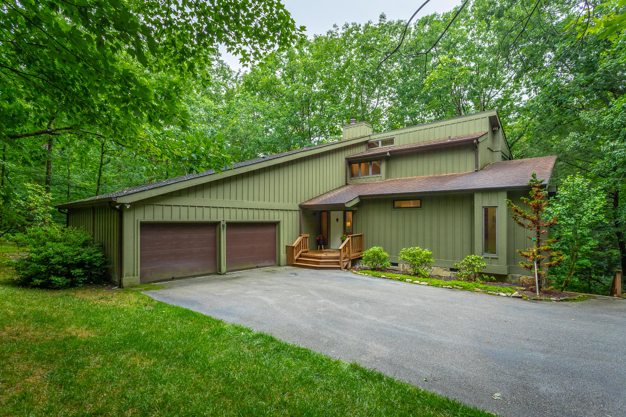6239 Forest Trail