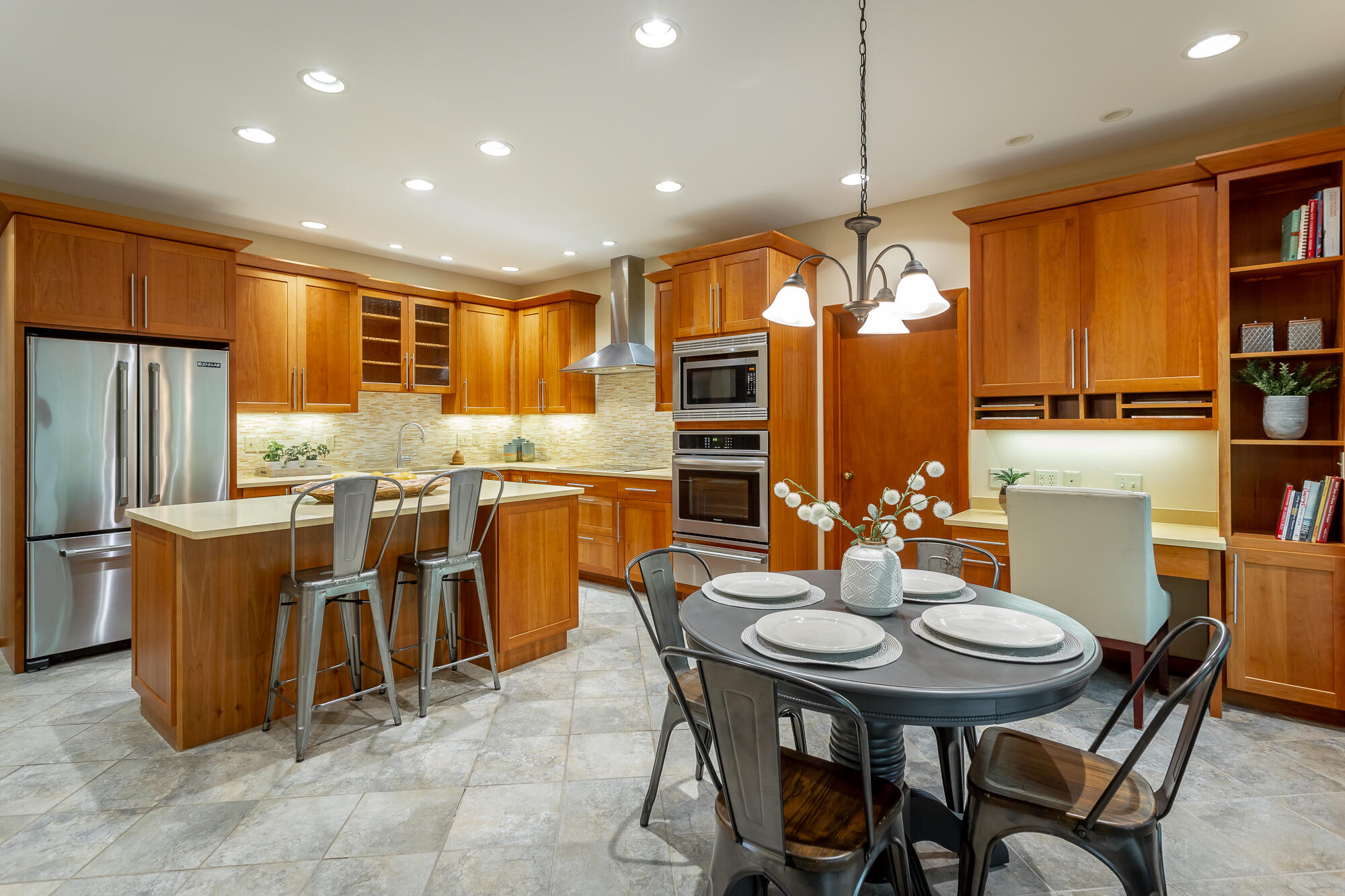 6239 Forest Trail