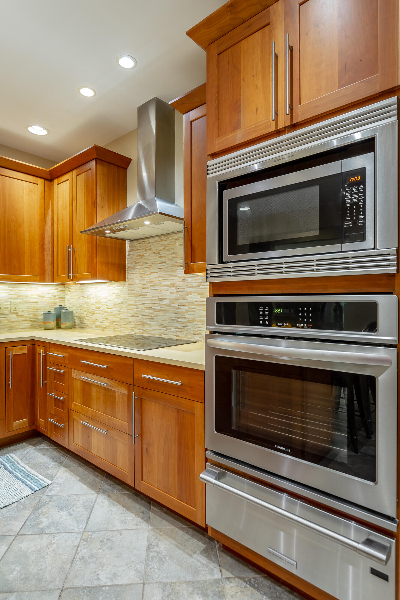 6239 Forest Trail