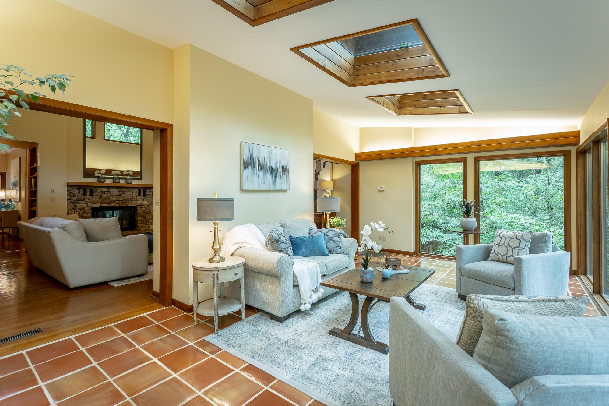 6239 Forest Trail