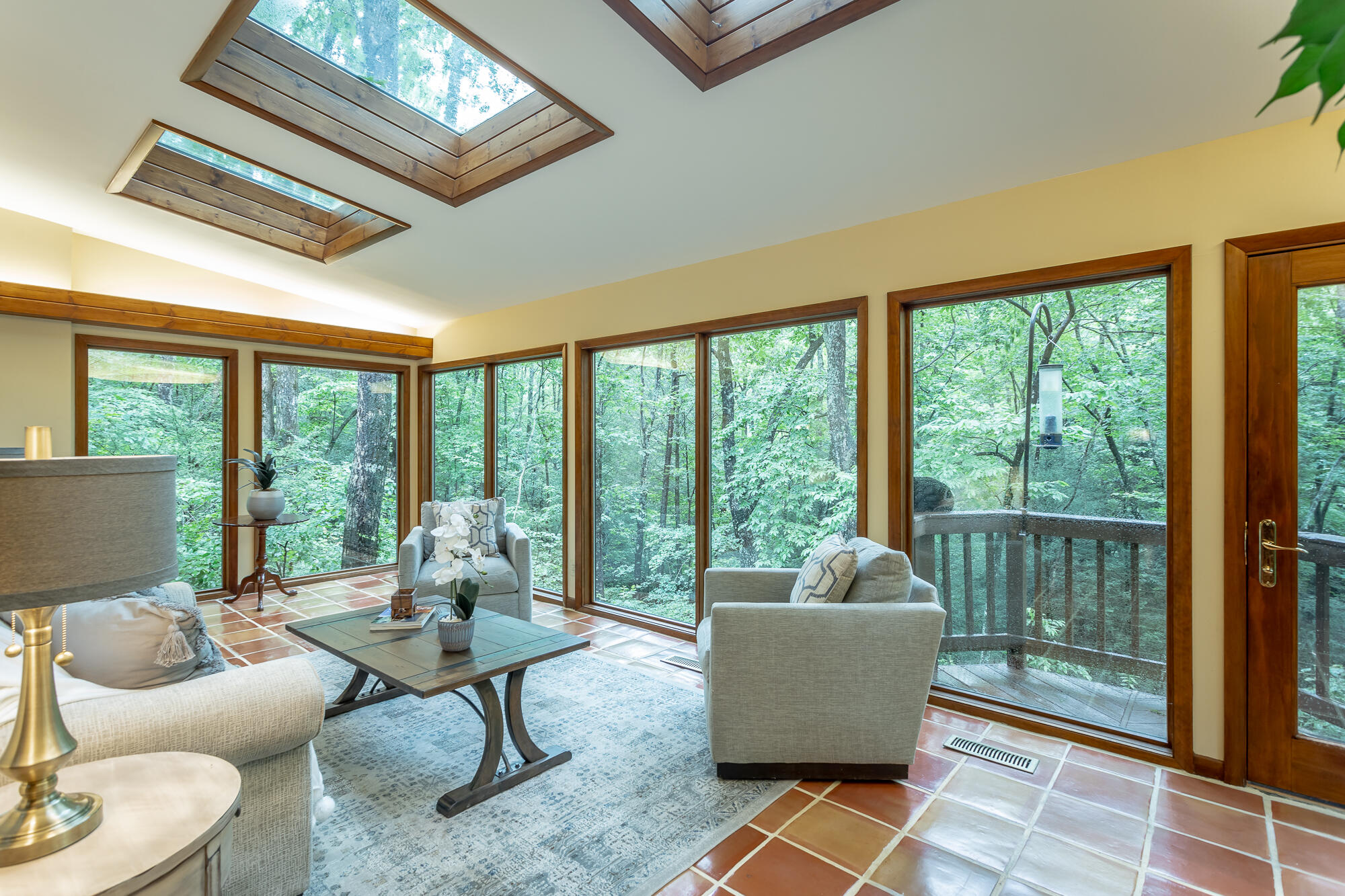 6239 Forest Trail