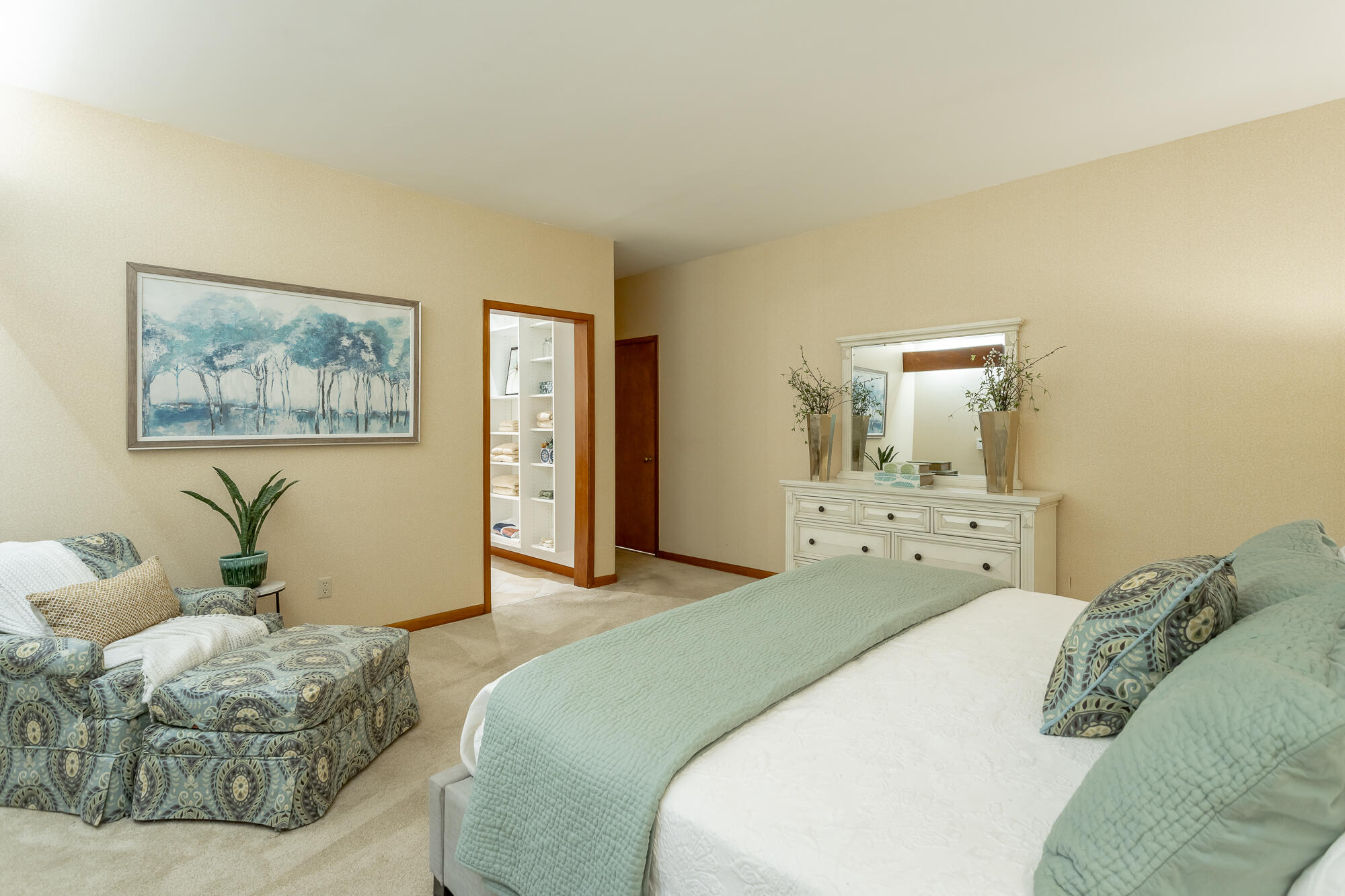 6239 Forest Trail