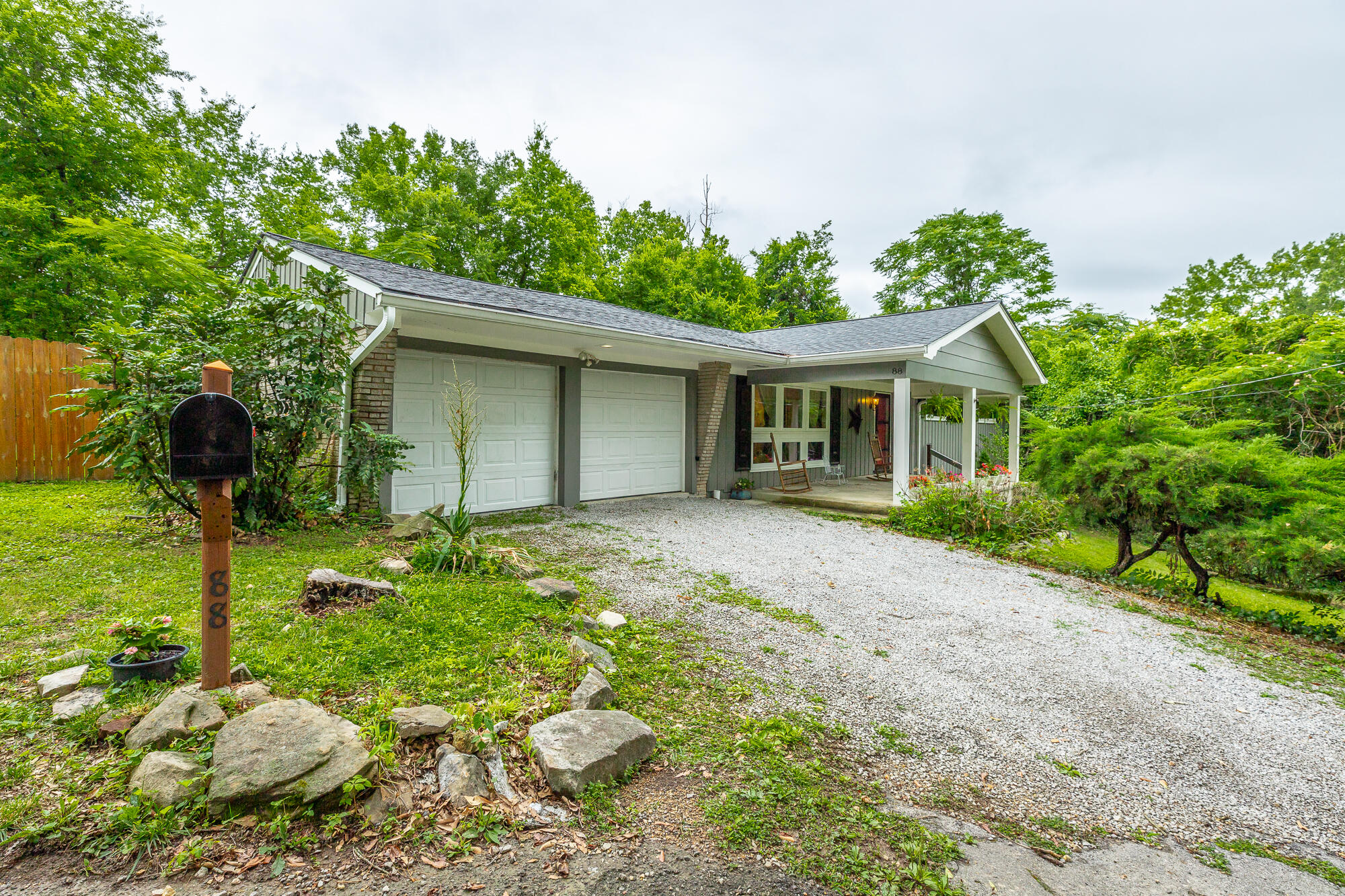 88 Inglenook Drive